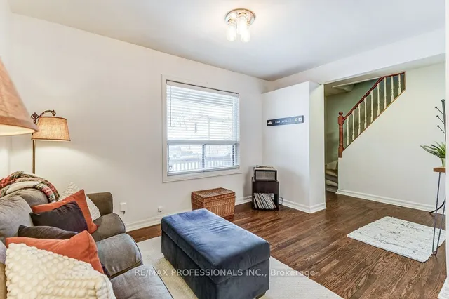 Additional property image - 269 Lumsden Ave