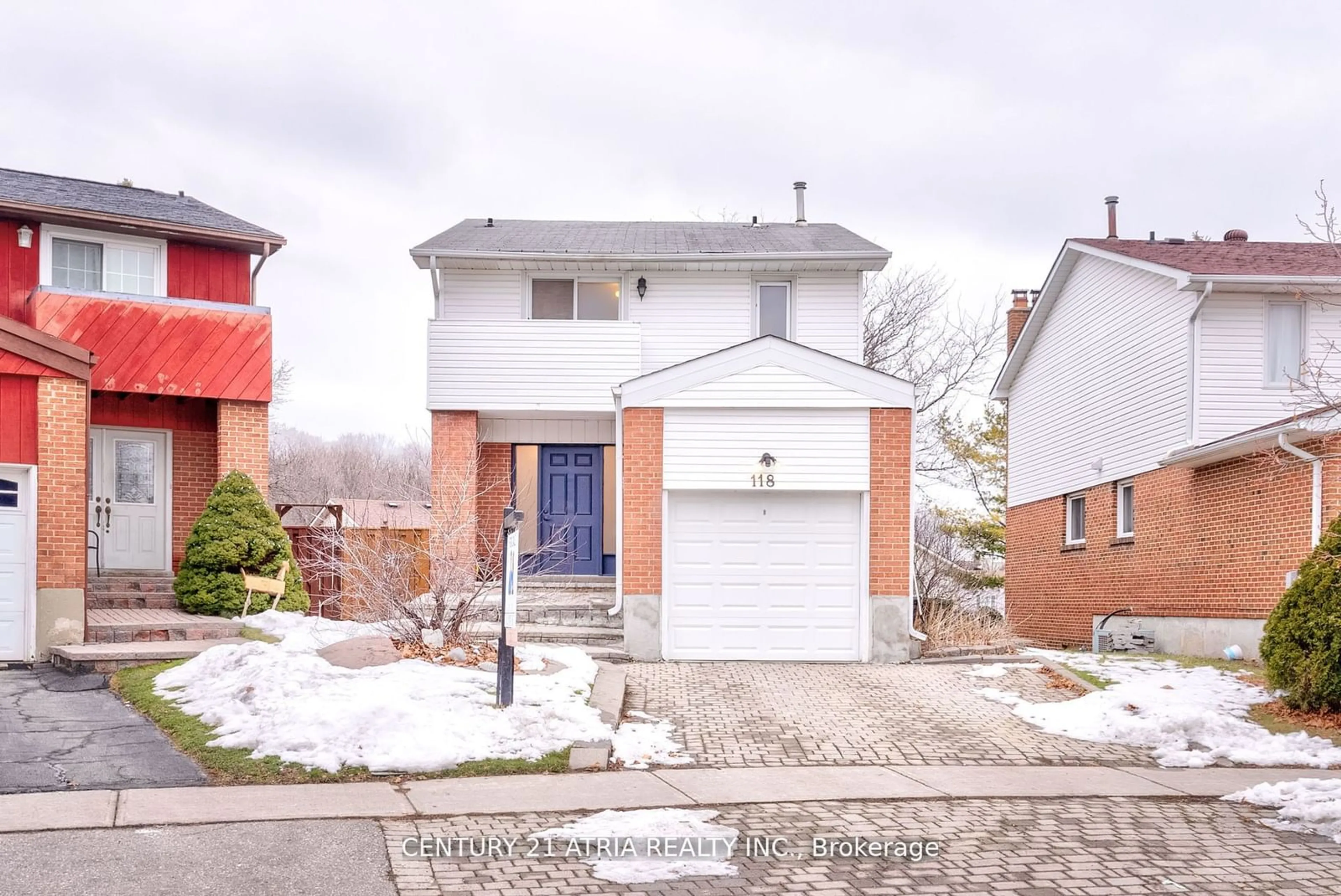 Home with brick exterior material, street for 118 Carolbreen Sq, Toronto Ontario M1V 1H5