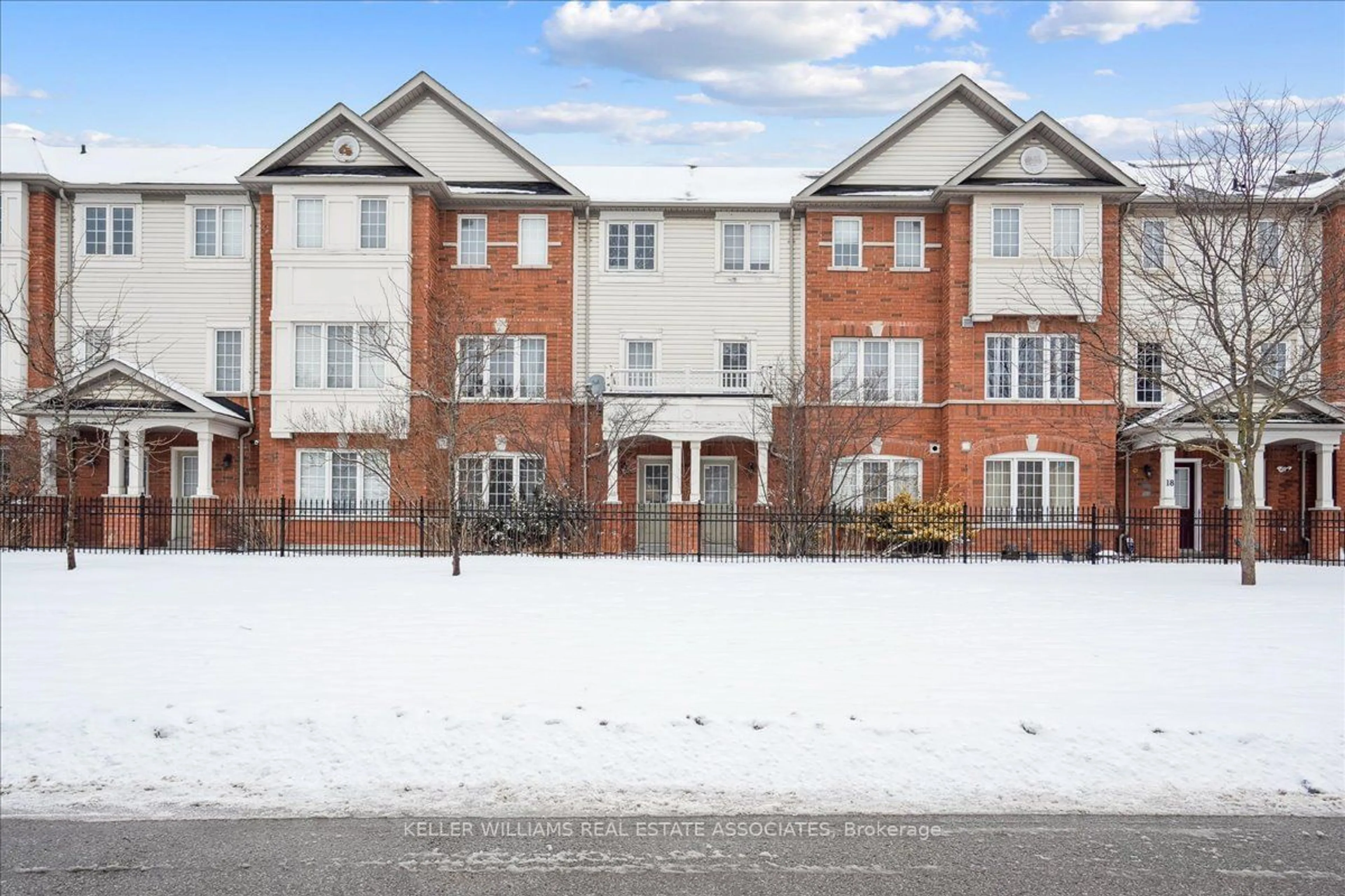 Unknown for 1790 Finch Ave #14, Pickering Ontario L1V 0A1