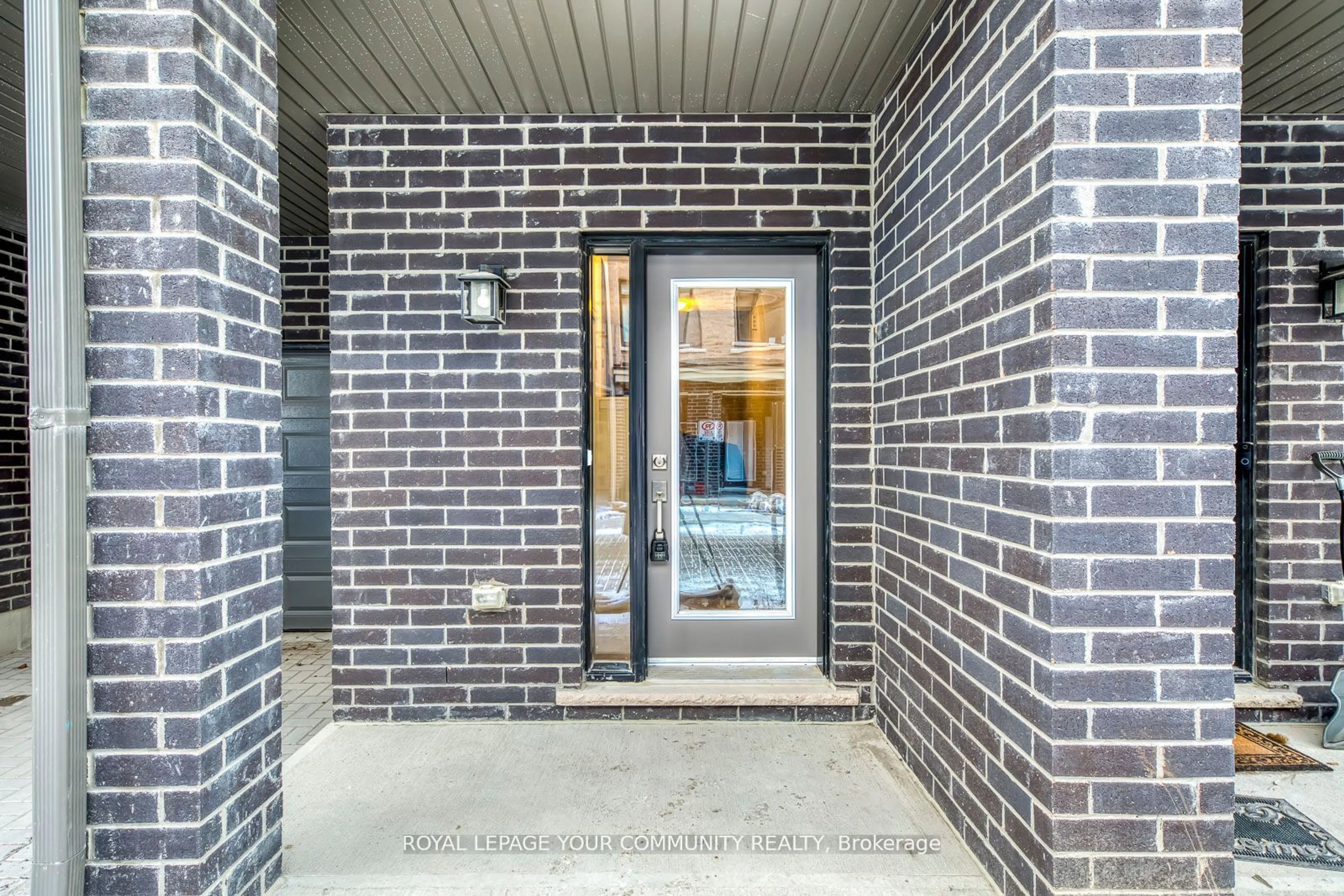 Home with brick exterior material, street for 1865 Pickering Pkwy #703, Pickering Ontario L1V 0H2