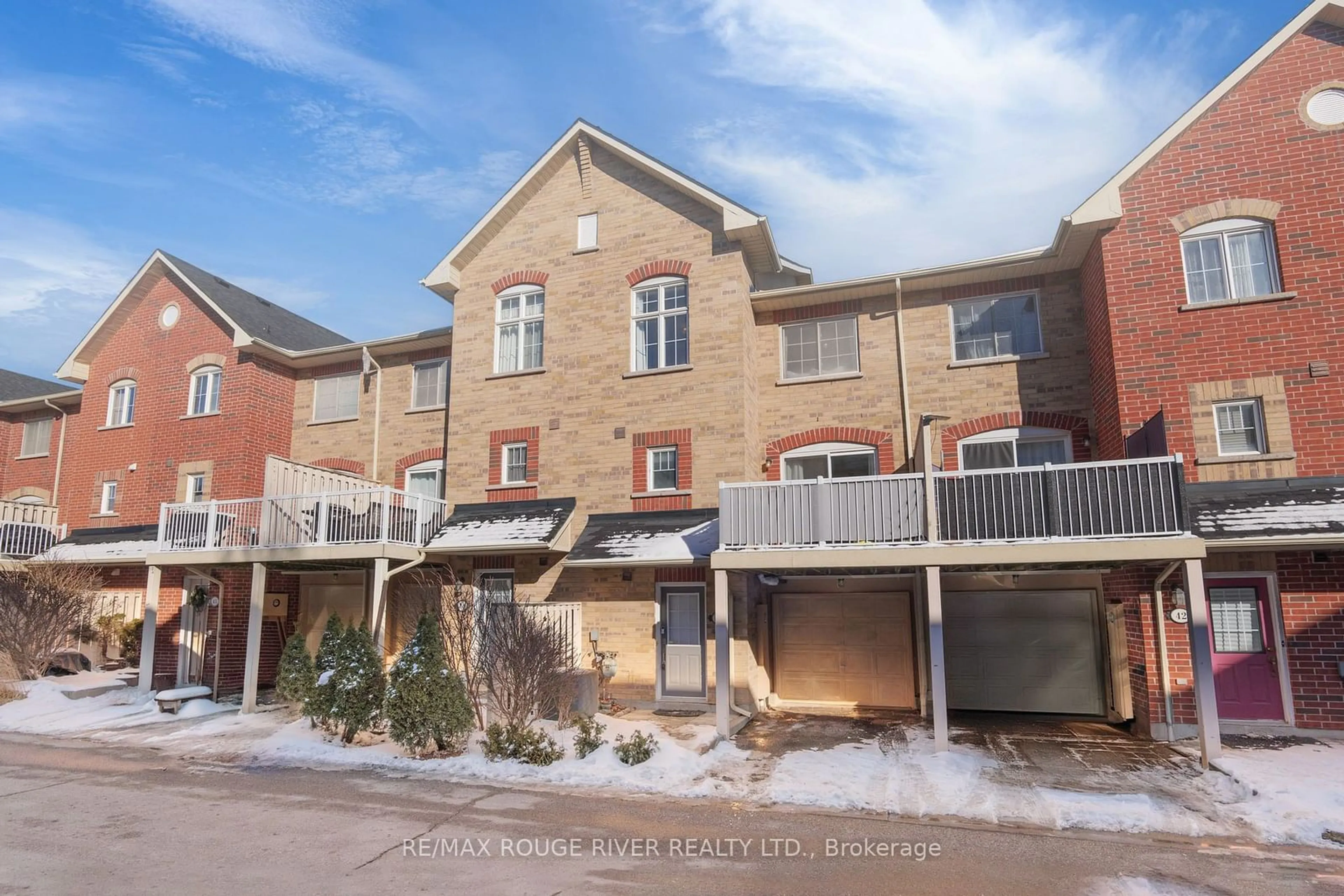 A pic from outside/outdoor area/front of a property/back of a property/a pic from drone, street for 1775 Valley Farm Rd #43, Pickering Ontario L1V 7J9