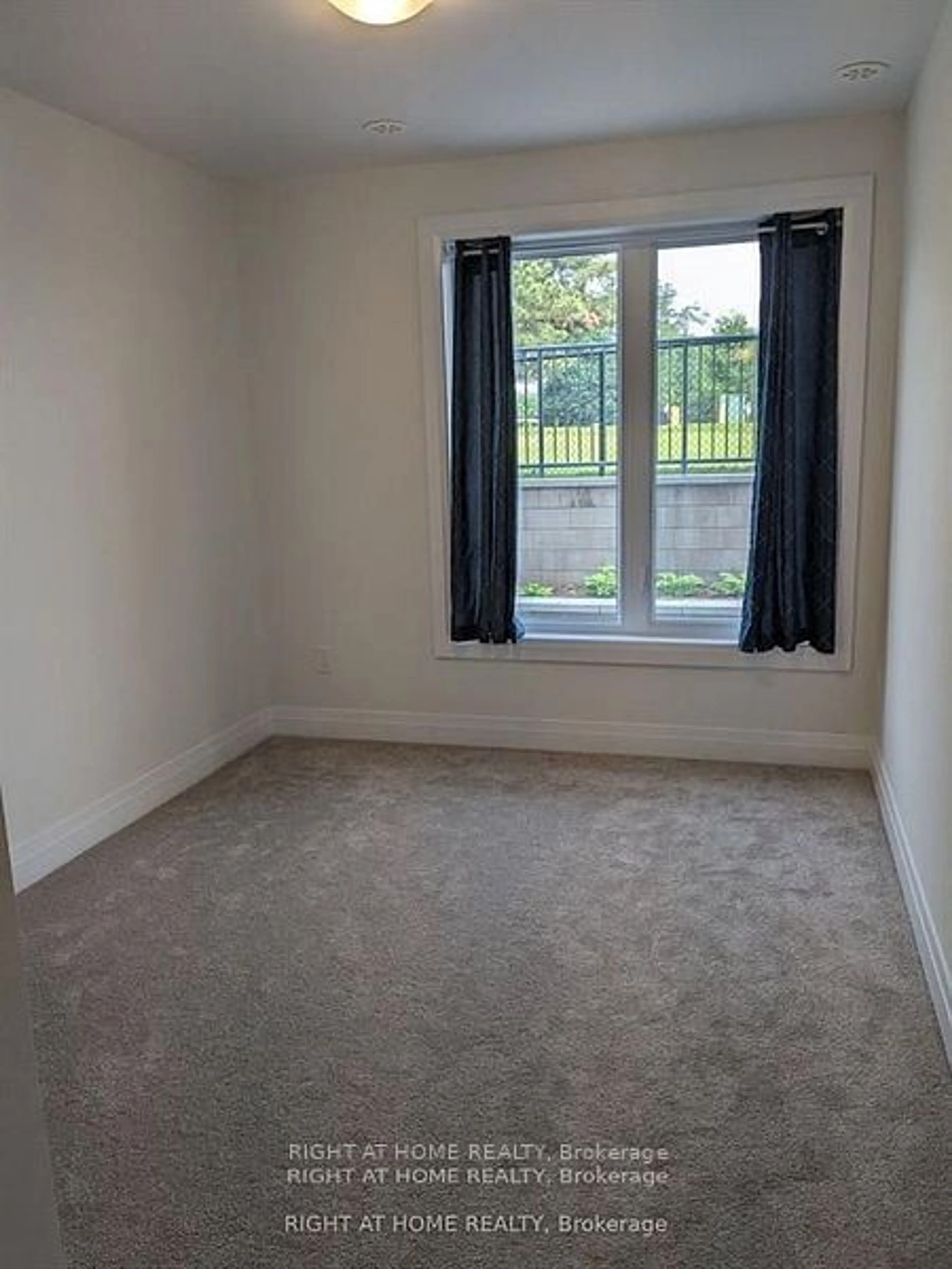 A pic of a room for 2635 WILLIAM JACKSON Dr #701, Pickering Ontario L1X 0L2