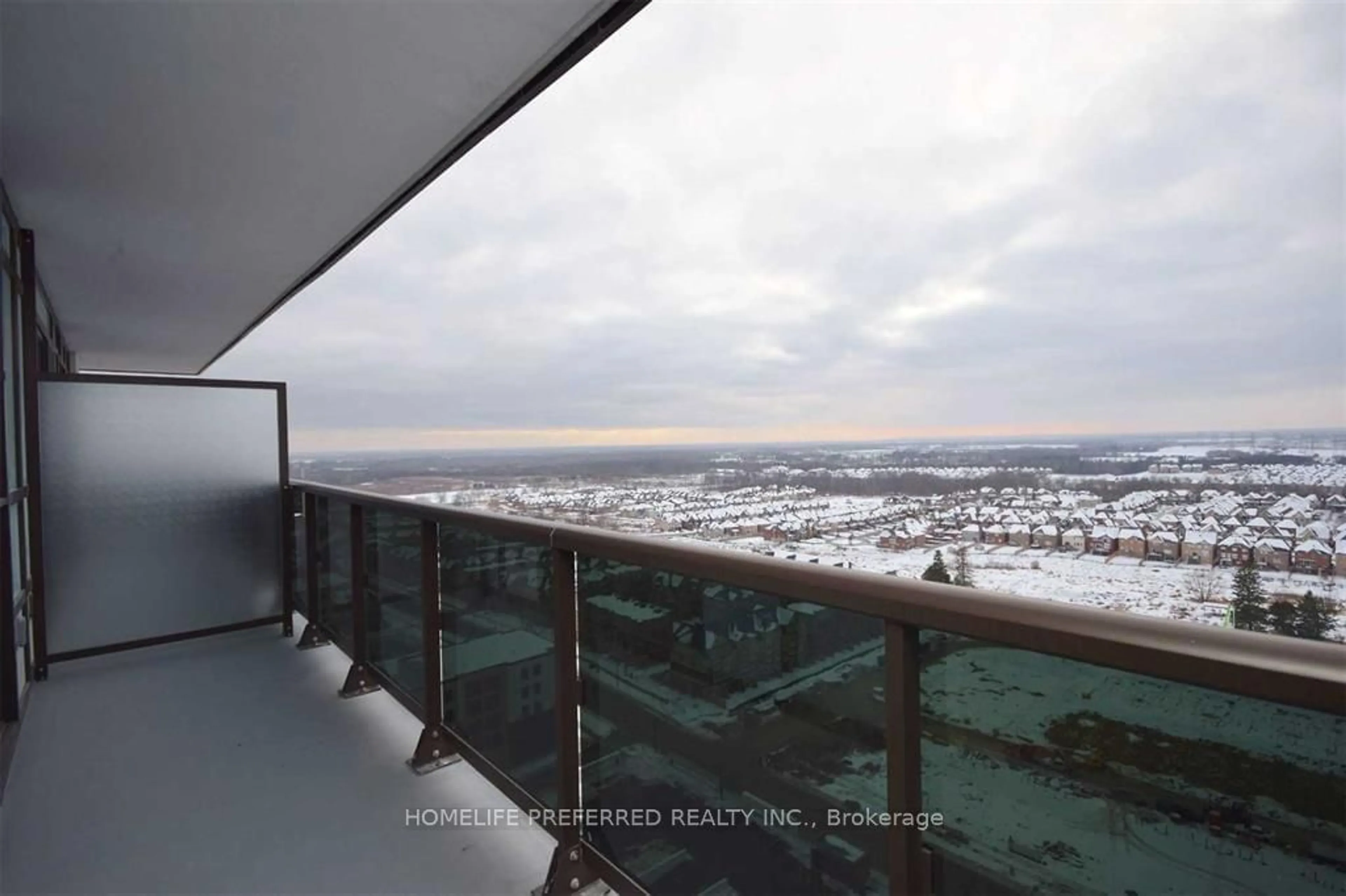 Balcony in the apartment, mountain view for 2550 Simcoe St #2018, Oshawa Ontario L1L 0R5