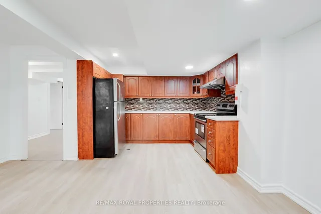Additional property image - 3 Halfmoon Sq