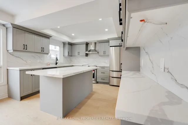 Additional property image - 3 Halfmoon Sq