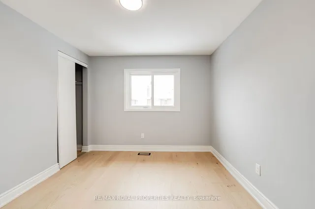 Additional property image - 3 Halfmoon Sq