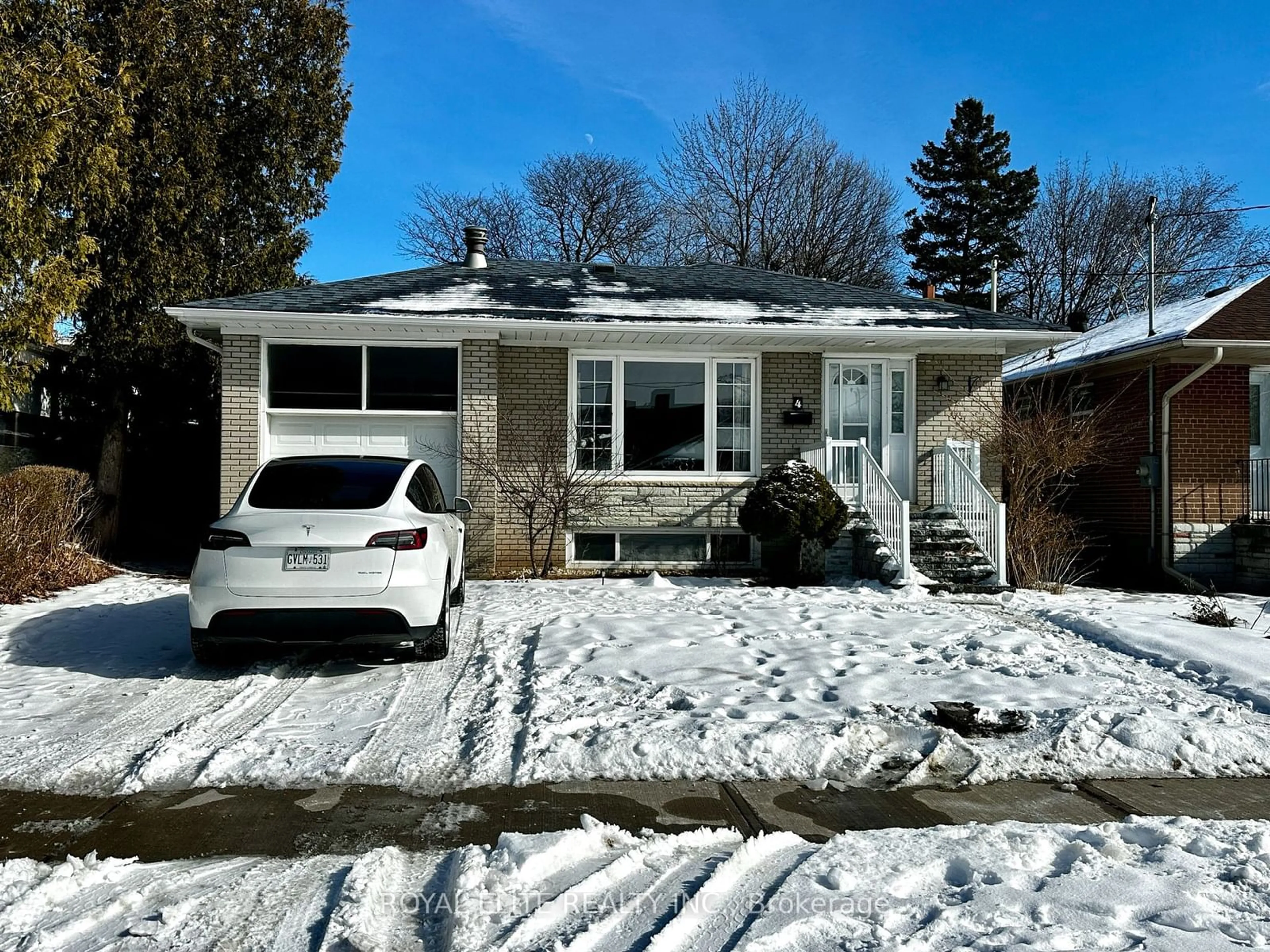 Home with vinyl exterior material, street for 4 Dempster St, Toronto Ontario M1T 2T4