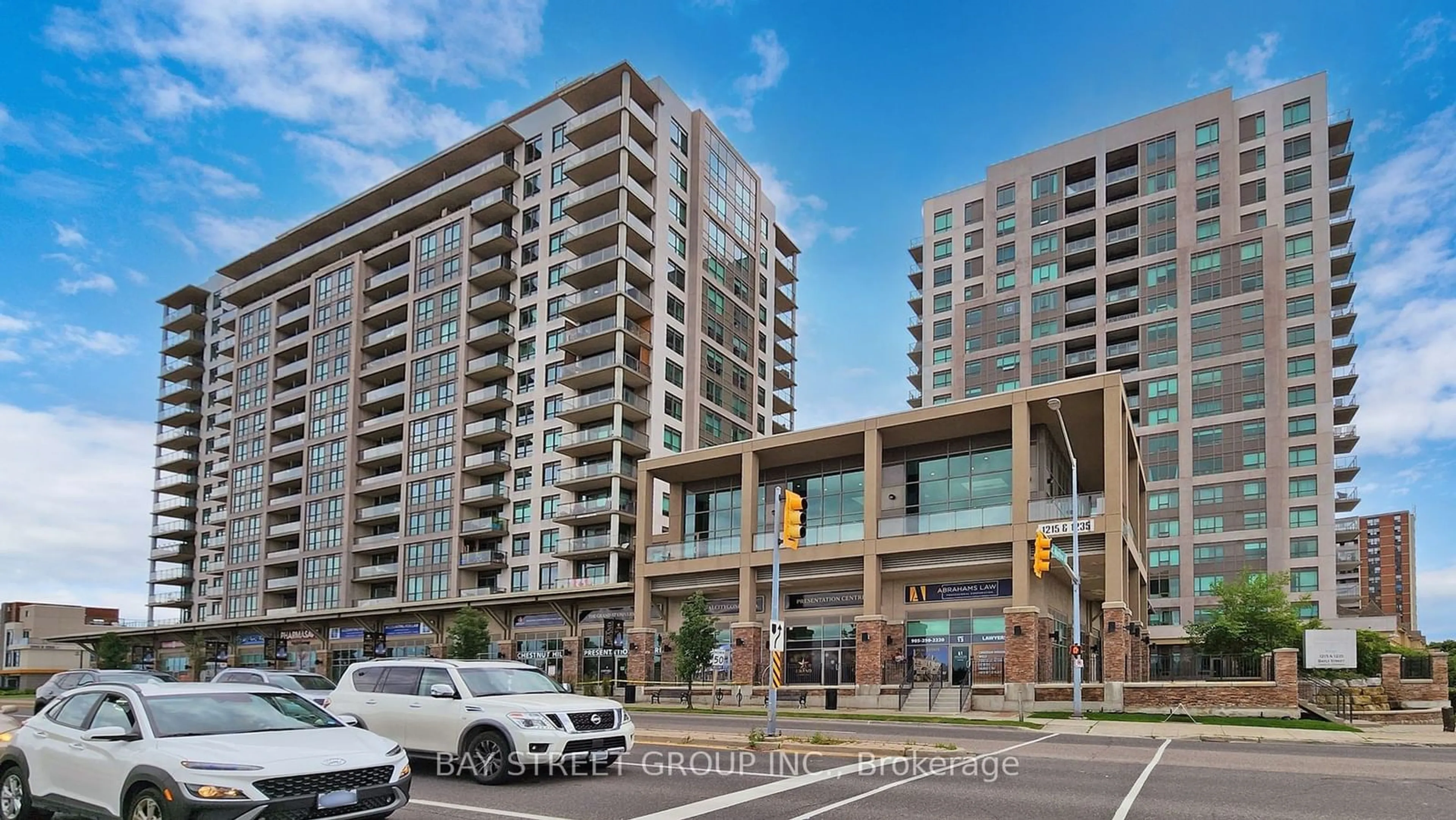 Unknown for 1235 Bayly St #215, Pickering Ontario L1W 1L7