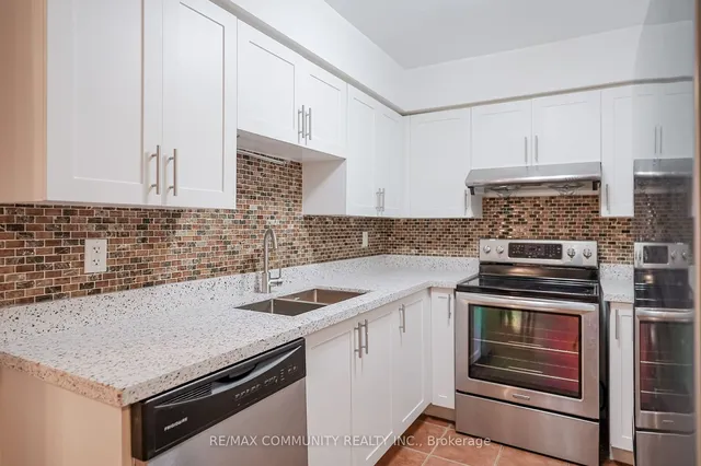 Additional property image - 3650 Kingston Rd Unit 701