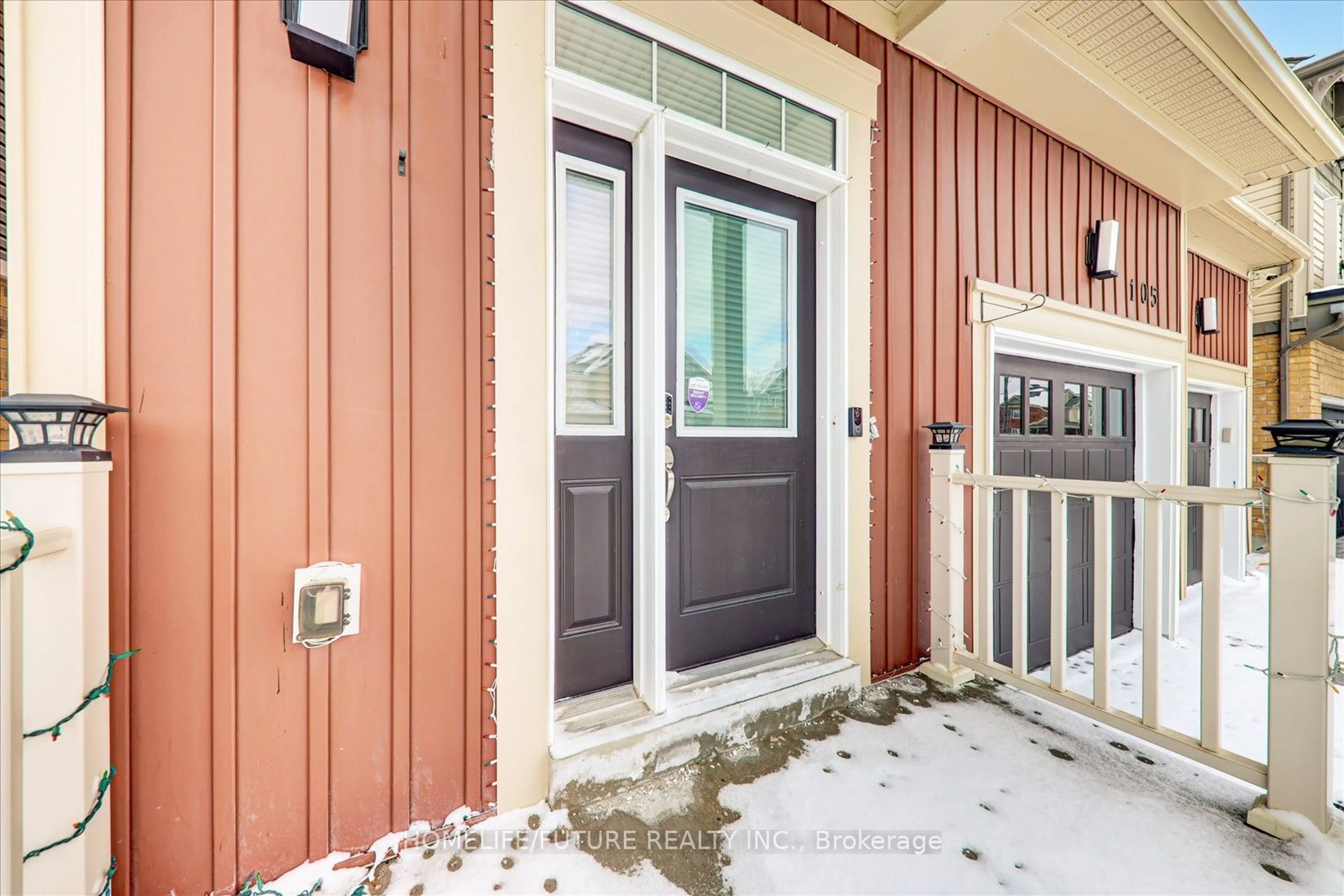 Indoor entryway for 105 Blackwell Cres, Oshawa Ontario L1L 0C8