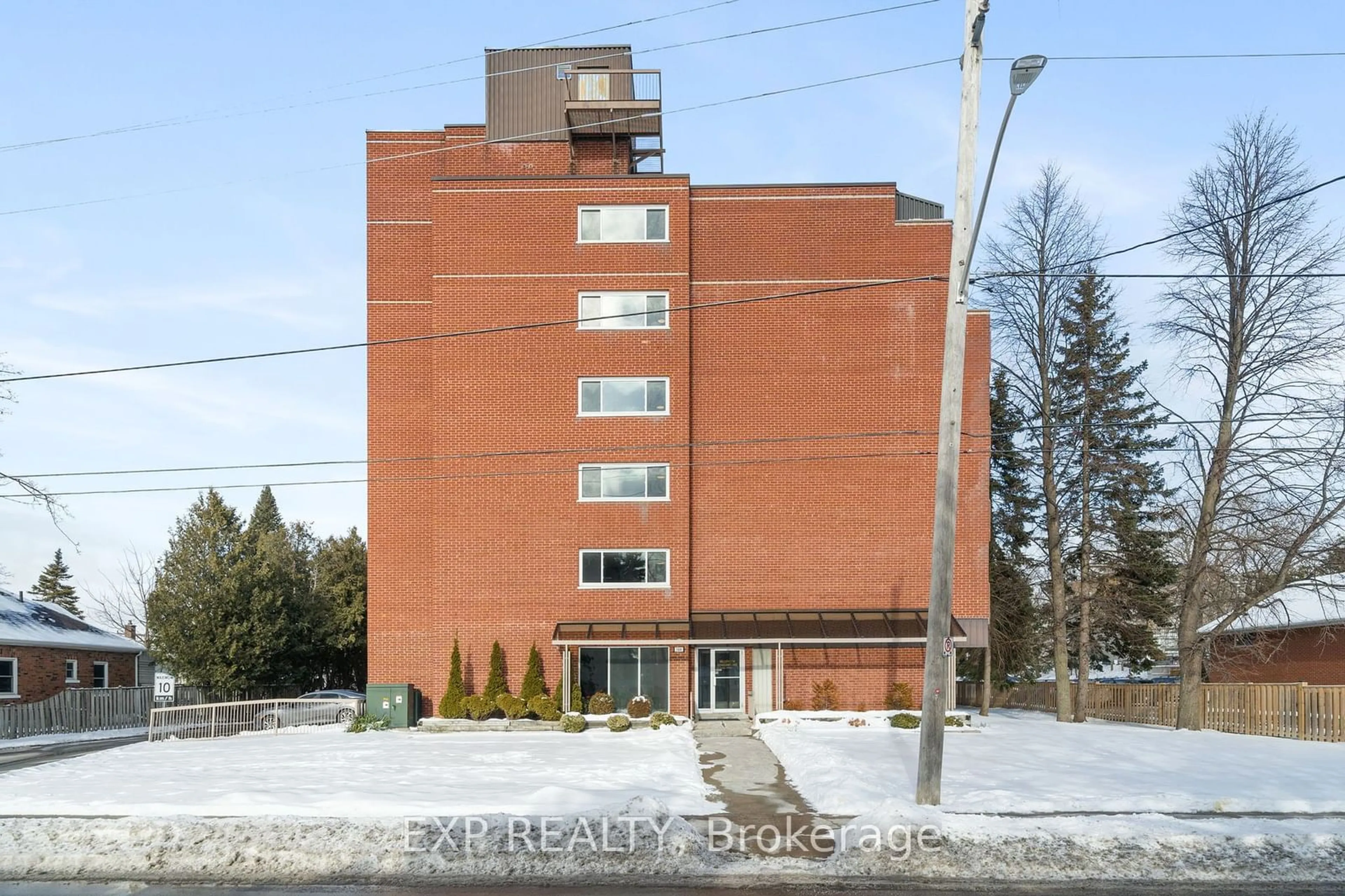 Unknown for 144 Queen St #302, Clarington Ontario L1C 1M9