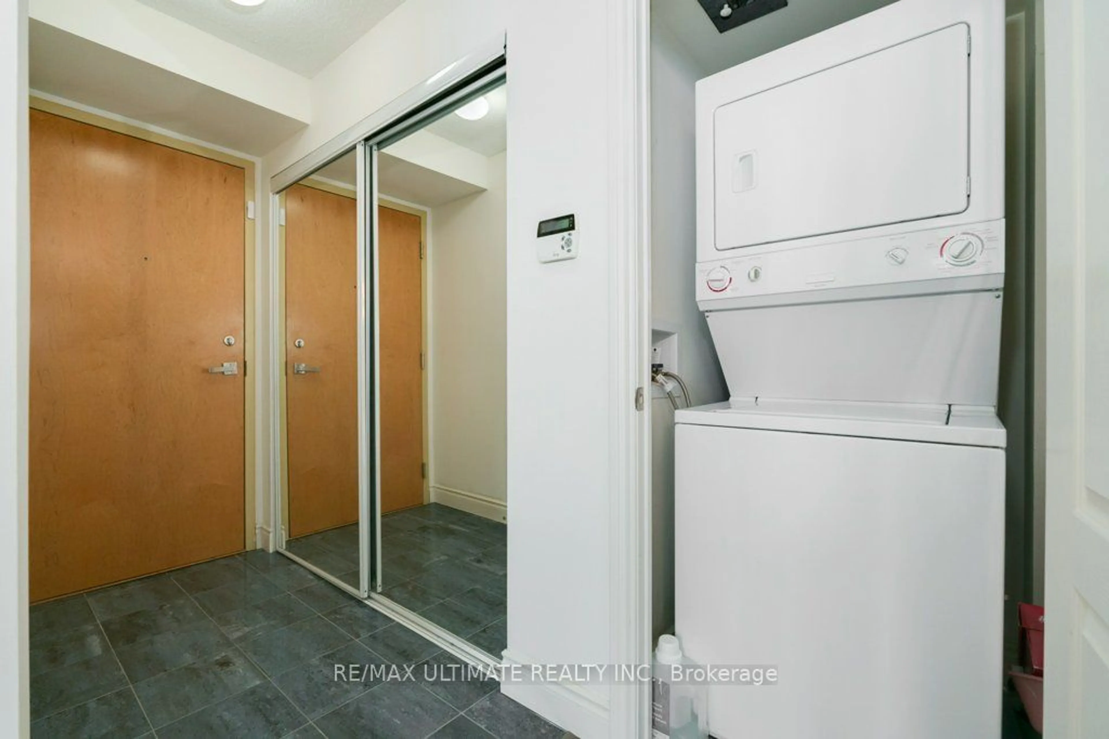 Laundry room for 60 Brian Harrison Way #1906, Toronto Ontario M1P 5J5