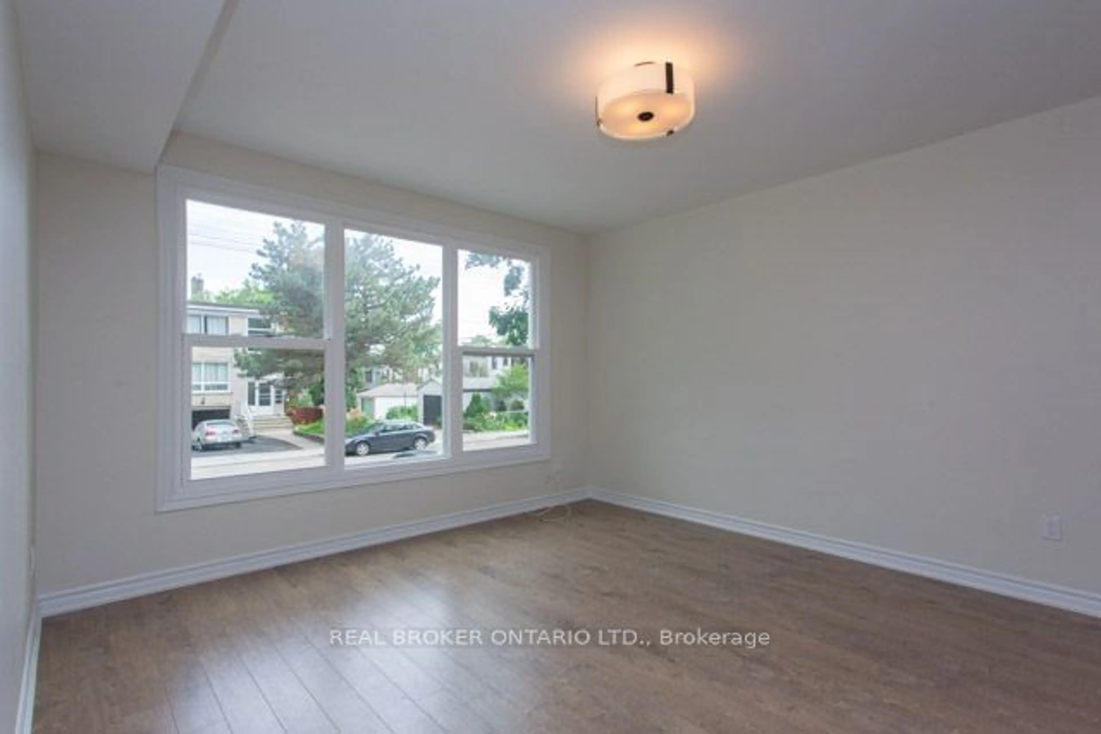 A pic of a room for 6 Casci Ave, Toronto Ontario M4L 2K3