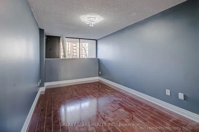 Additional property image - 10 Tapscott Rd Unit 304