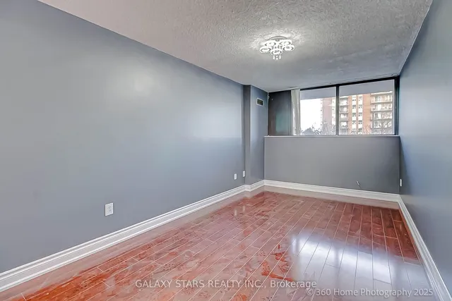 Additional property image - 10 Tapscott Rd Unit 304