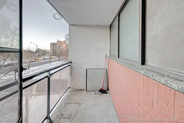 Additional property image - 10 Tapscott Rd Unit 304