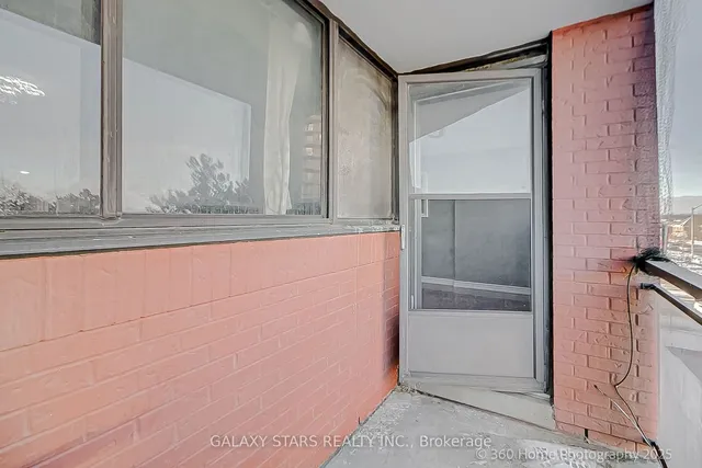 Additional property image - 10 Tapscott Rd Unit 304