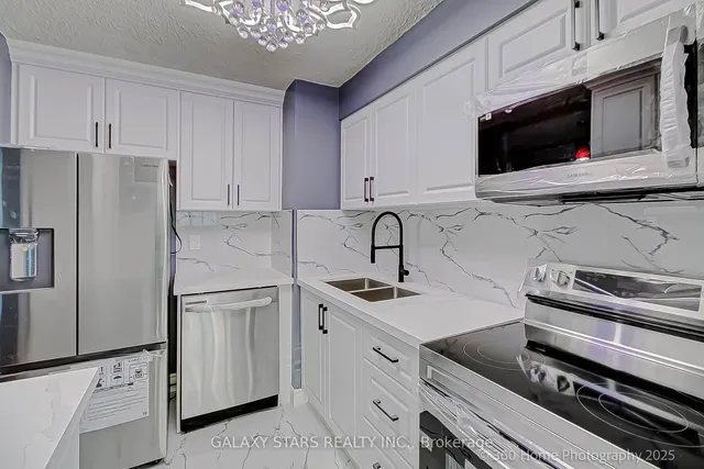 Additional property image - 10 Tapscott Rd Unit 304