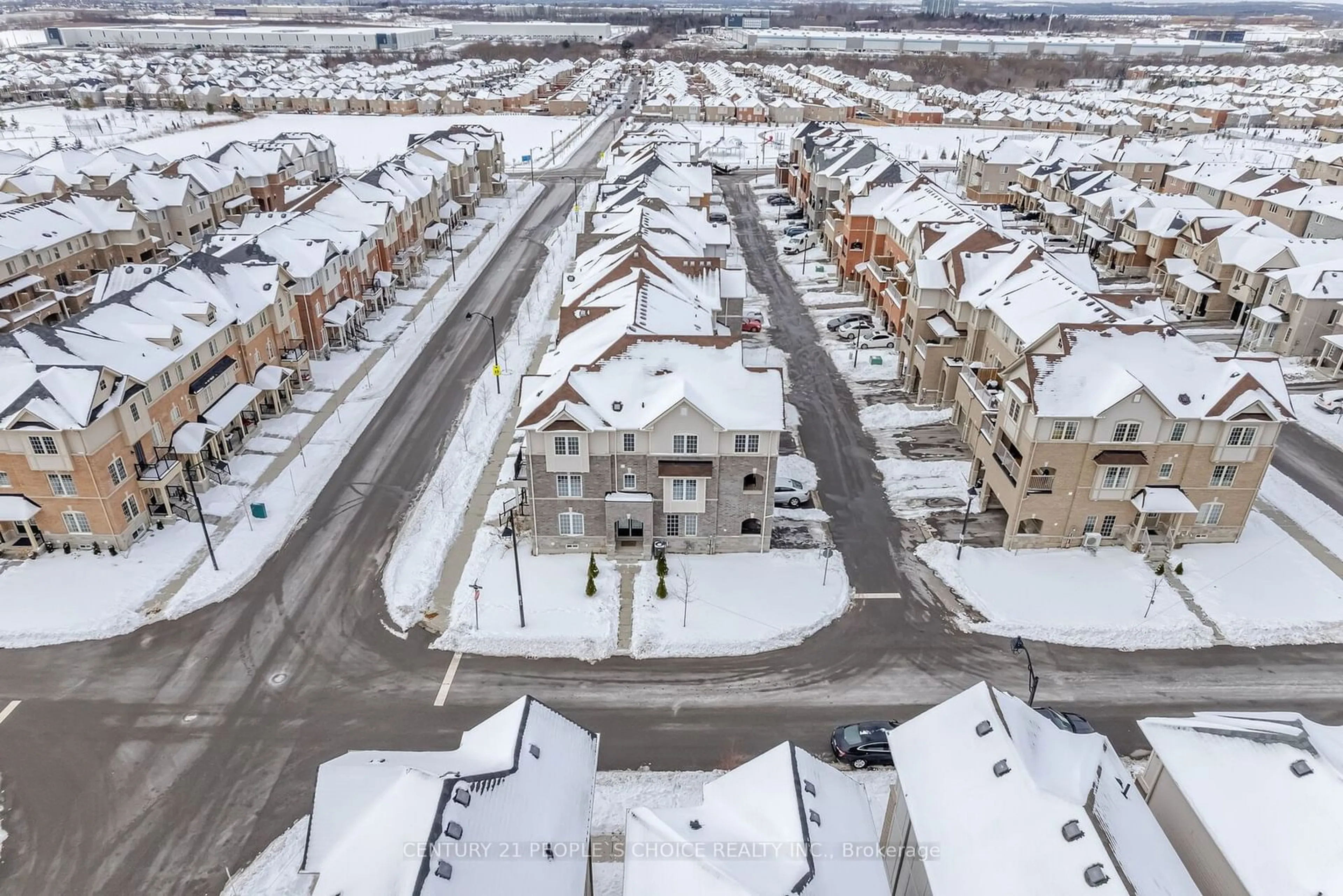 A pic from outside/outdoor area/front of a property/back of a property/a pic from drone, street for 122 Ainley Rd, Ajax Ontario L1Z 0S9