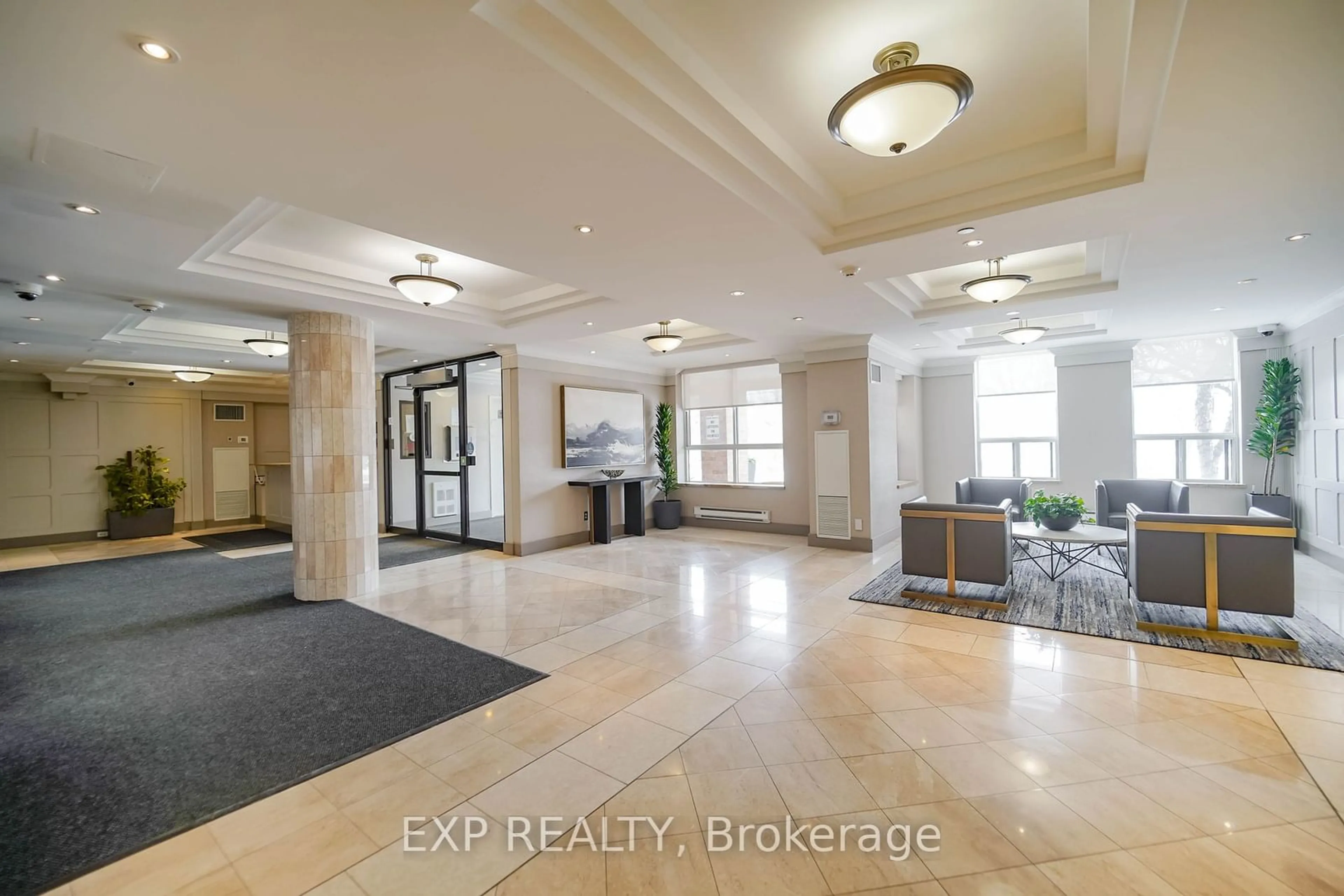 Lobby for 330 Mccowan Rd #313, Toronto Ontario M1J 3N3