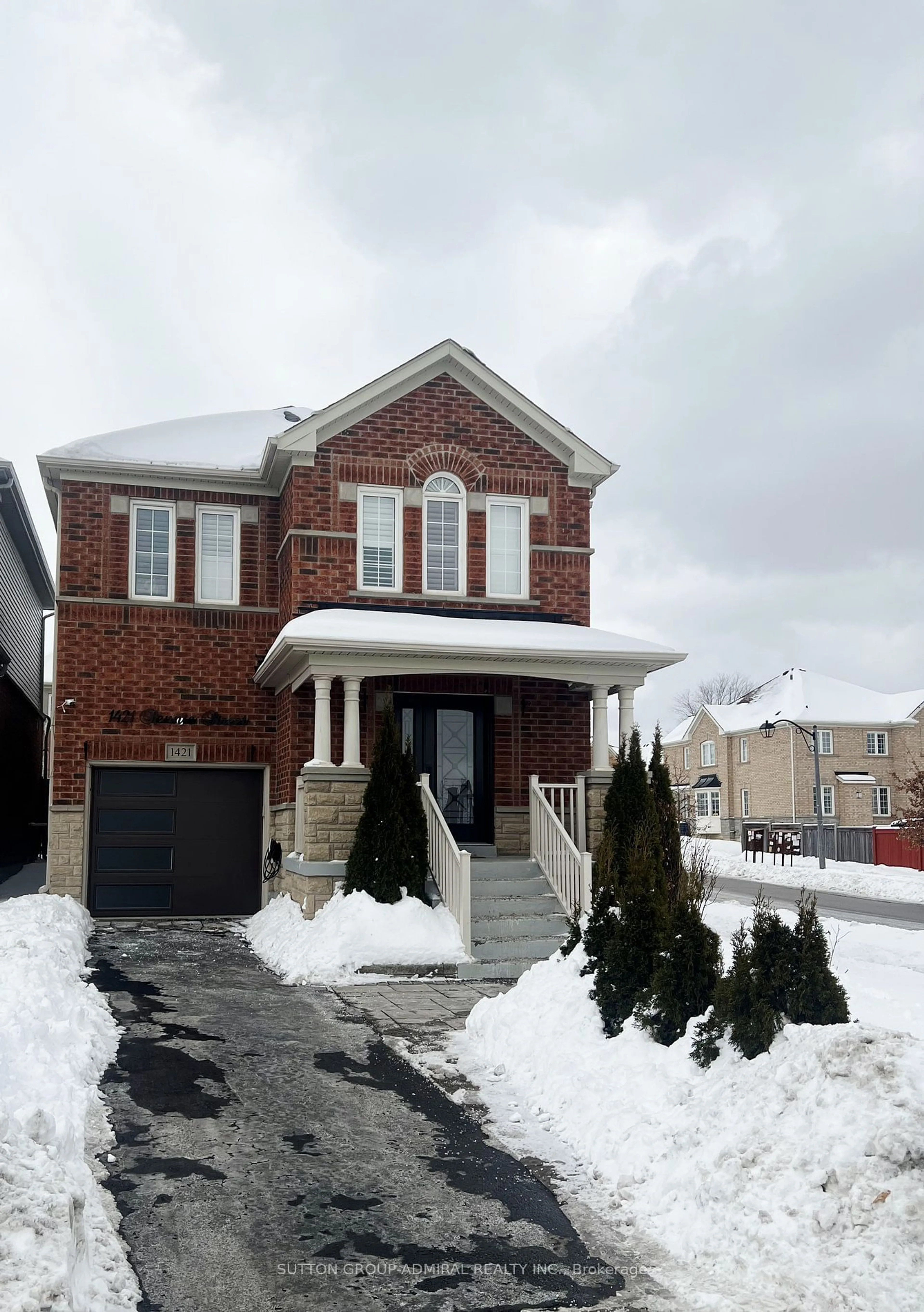 Home with brick exterior material, street for 1421 Rennie St, Oshawa Ontario L1K 0N8