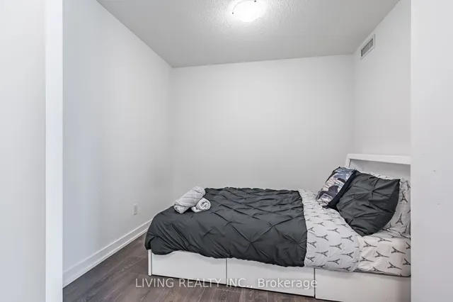 Additional property image - 8 Trent Ave Unit 805