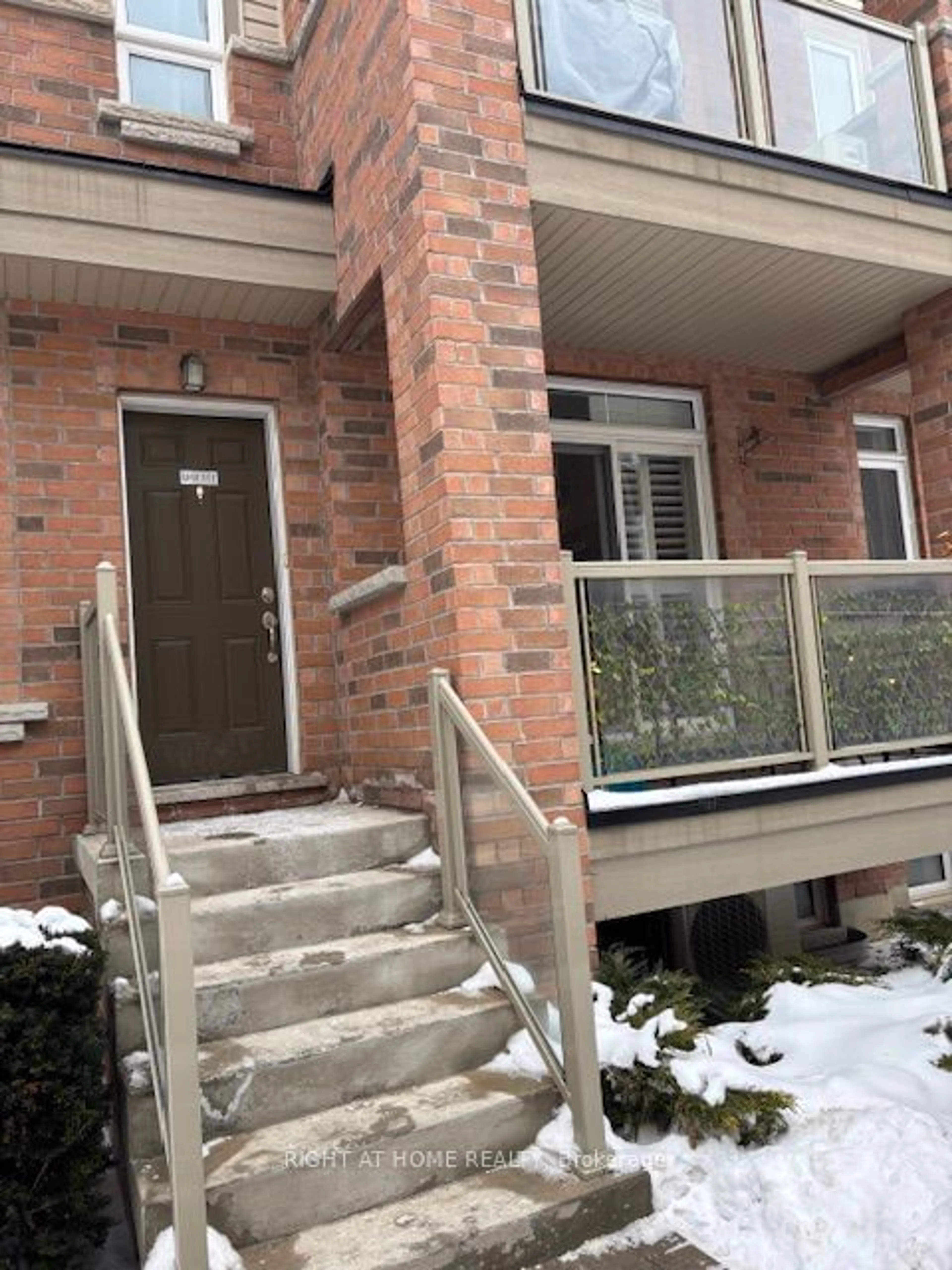 Home with brick exterior material, street for 1715 Adirondack Chse #111, Pickering Ontario L1X 0E5