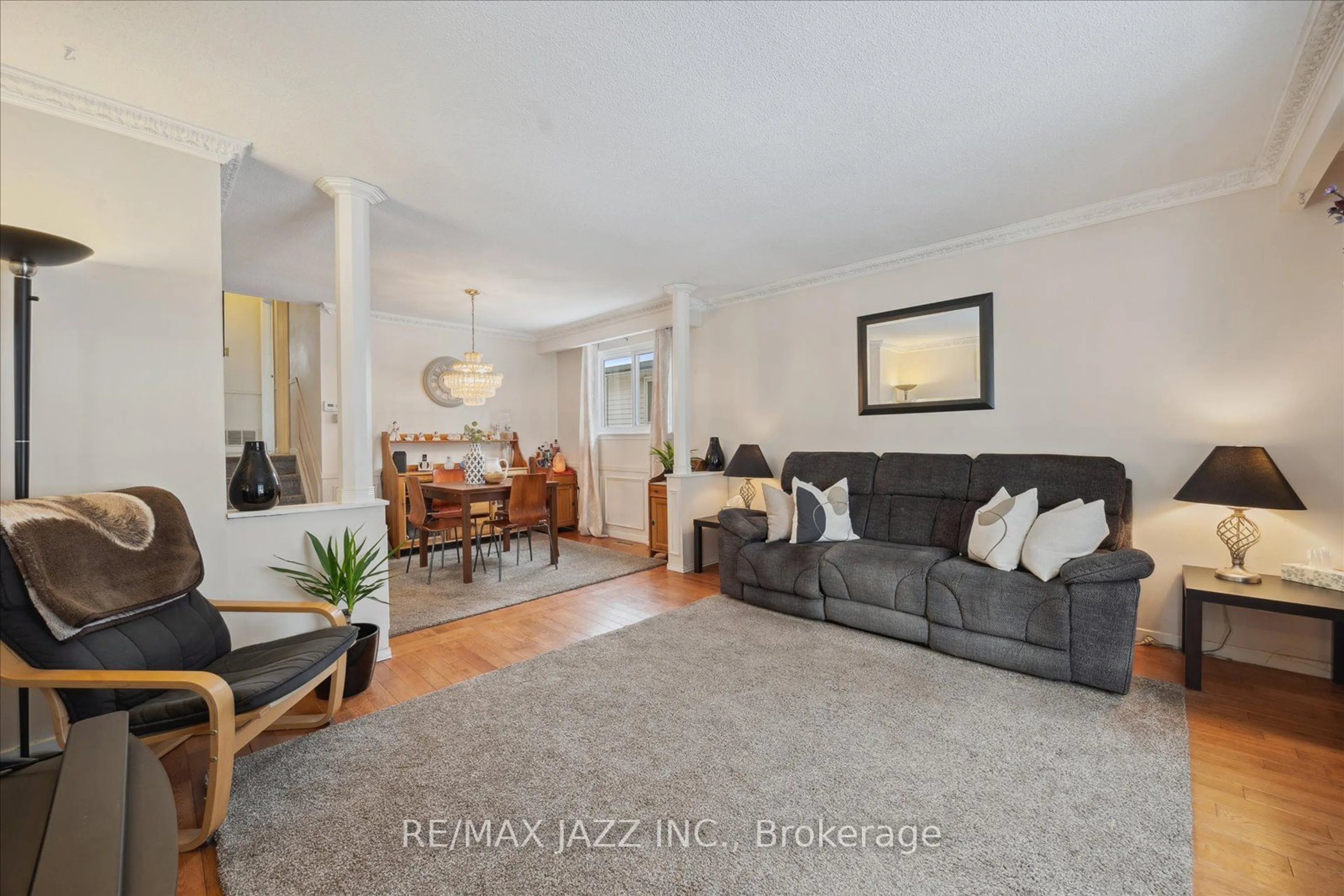 Living room with furniture, unknown for 1296 Belair Cres, Oshawa Ontario L1K 1H1