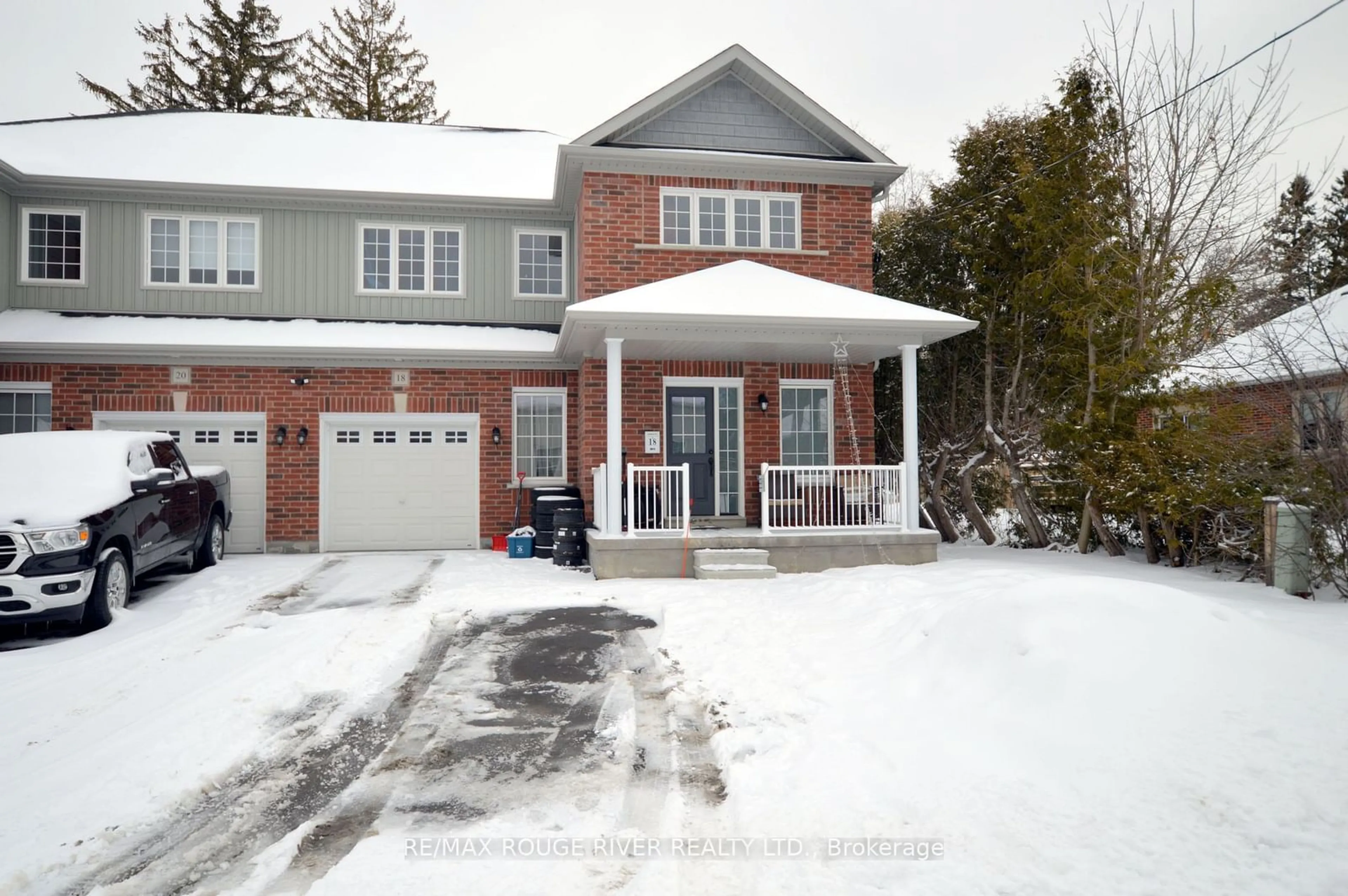 Unknown for 18 Durham St, Clarington Ontario L1C 1H6