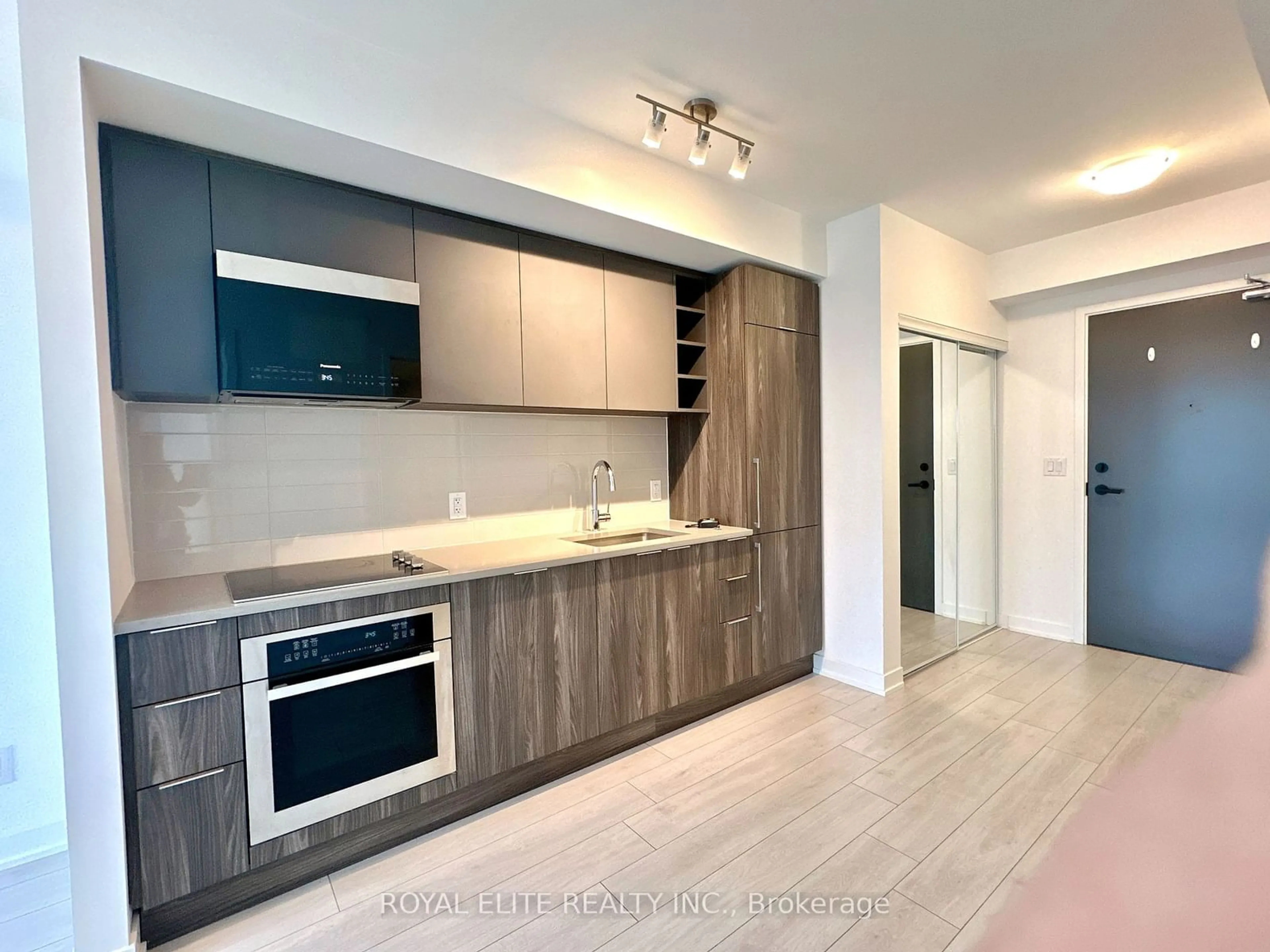 Open concept kitchen, unknown for 2031 Kennedy Rd #1619, Toronto Ontario M1T 0B8