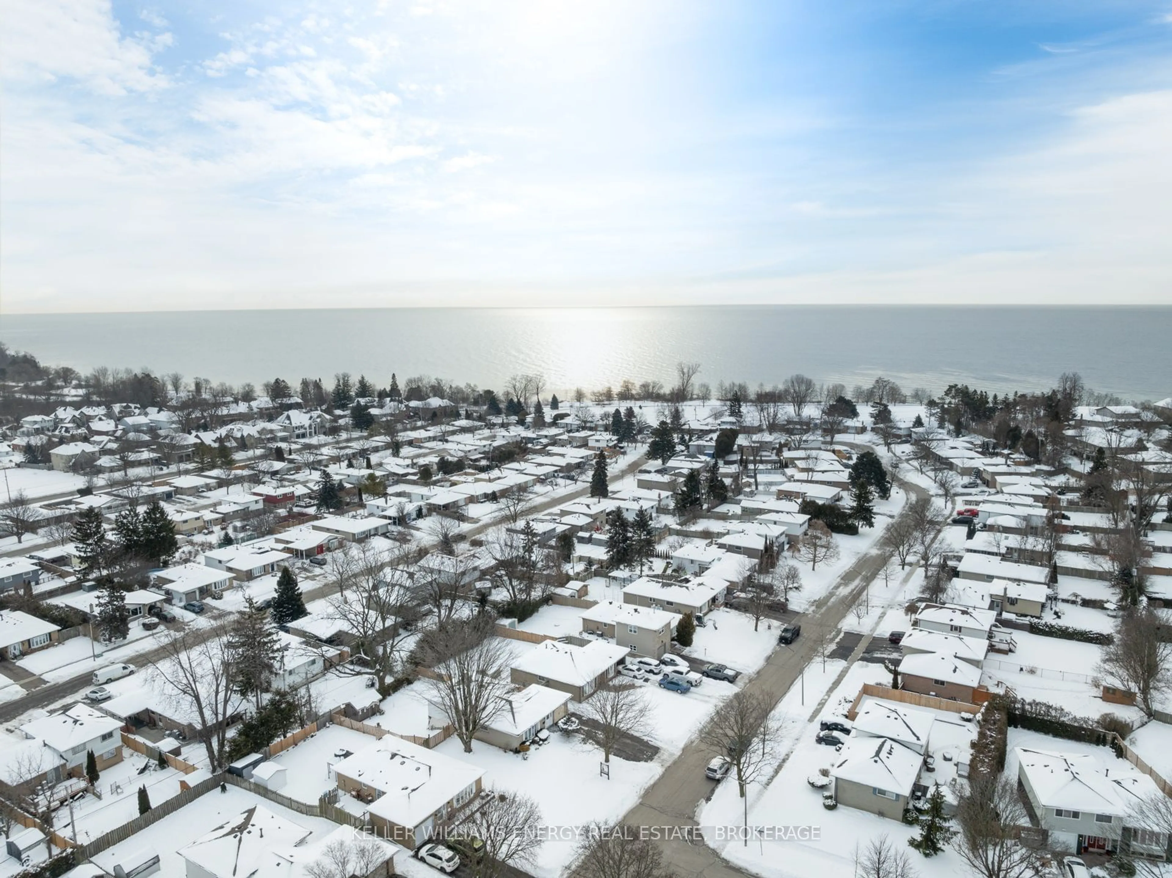 A pic from outside/outdoor area/front of a property/back of a property/a pic from drone, unknown for 17 Gregory Rd, Ajax Ontario L1S 3B2