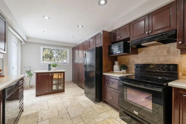 Additional property image - 18 Budworth Dr
