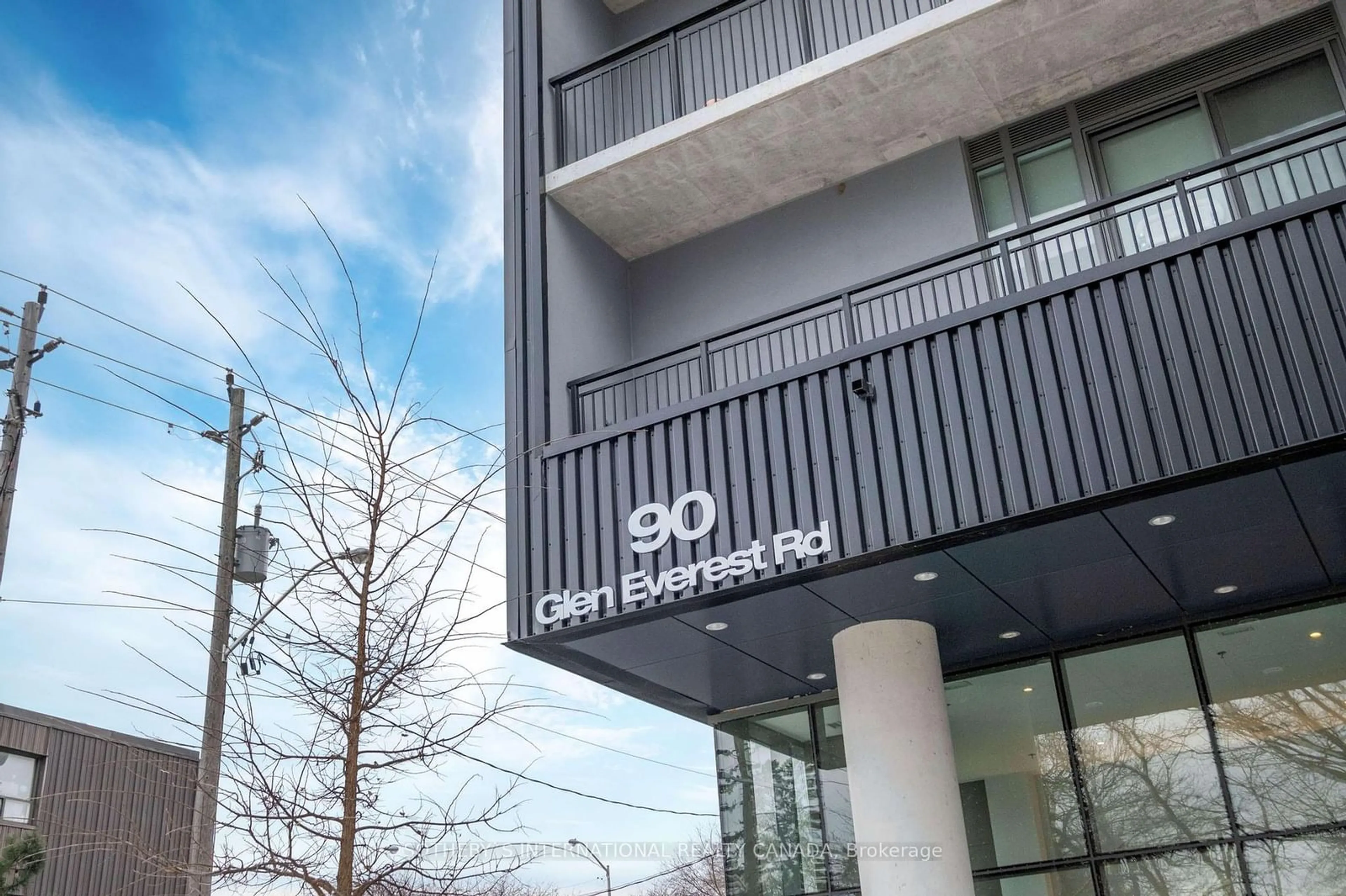 Indoor foyer for 90 Glen Everest Rd #311, Toronto Ontario M1N 0C3