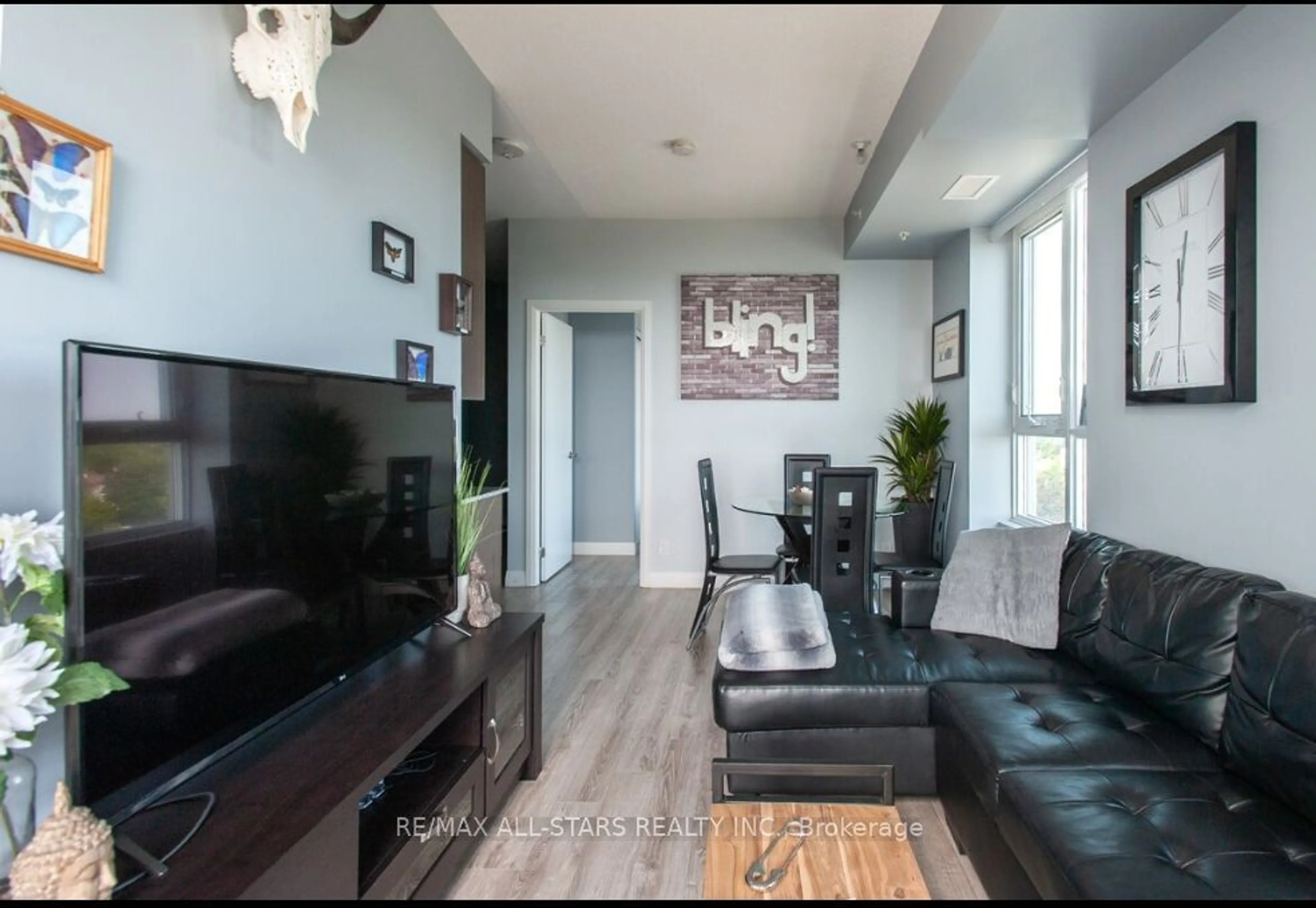 Living room with furniture, unknown for 22 East Haven Dr #908, Toronto Ontario M1N 1M2