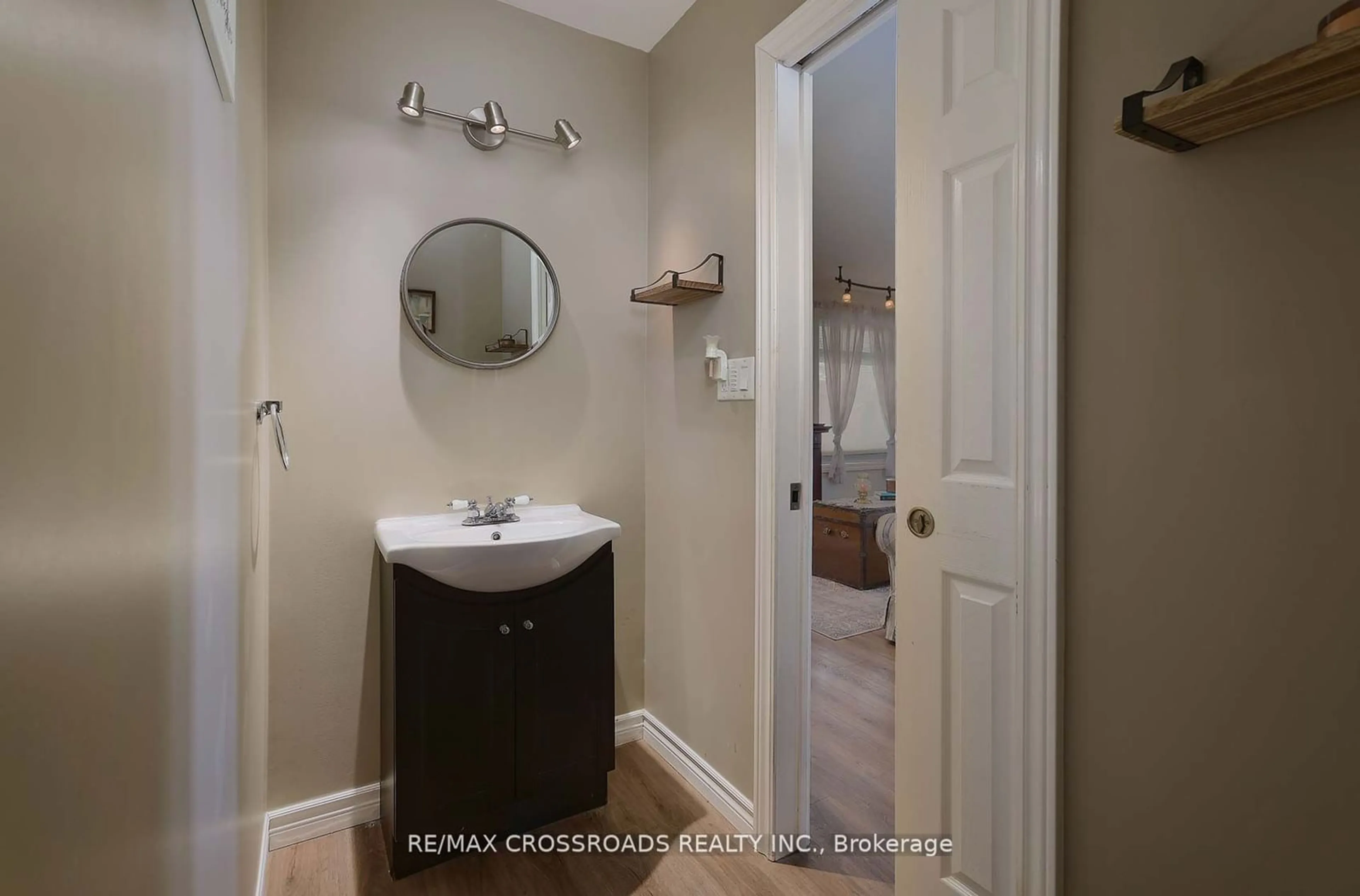 Standard bathroom, ceramic/tile floor for 154 Admiral Rd, Ajax Ontario L1S 2P1