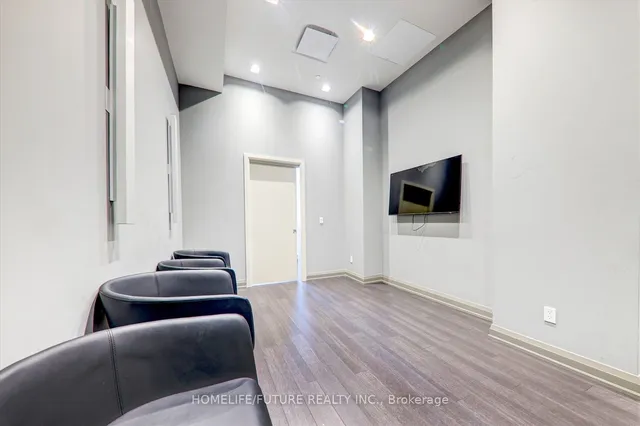 Additional property image - 30 Meadowglen Pl Unit 213