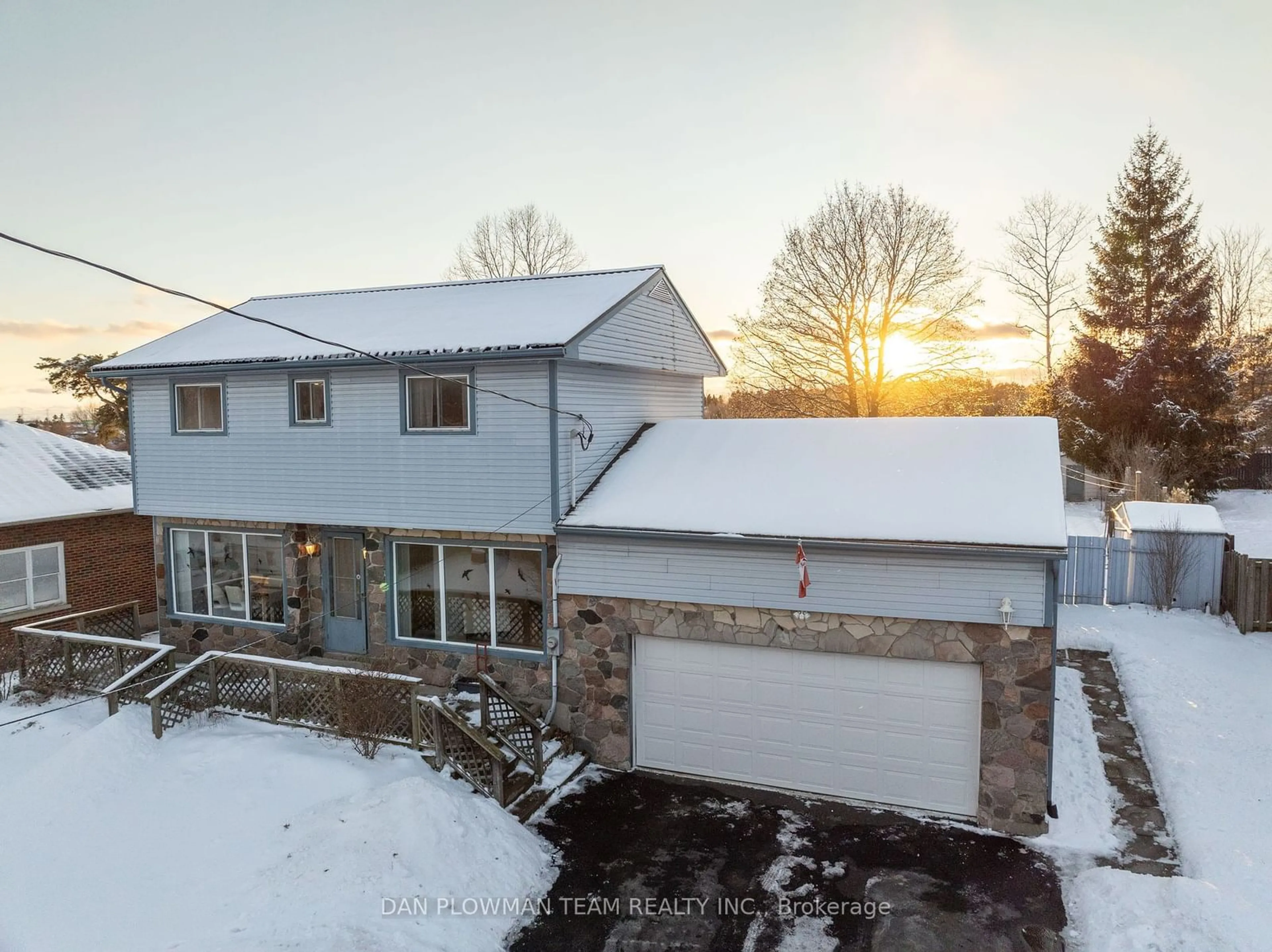 A pic from outside/outdoor area/front of a property/back of a property/a pic from drone, unknown for 2334 Maple Grove Rd, Clarington Ontario L1C 3K7