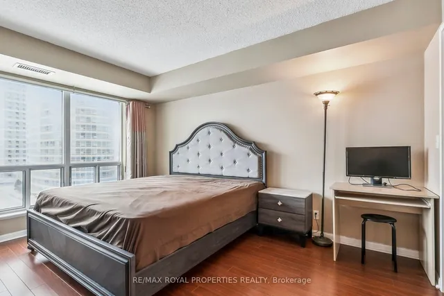 Additional property image - 11 Lee Centre Dr Unit 1002