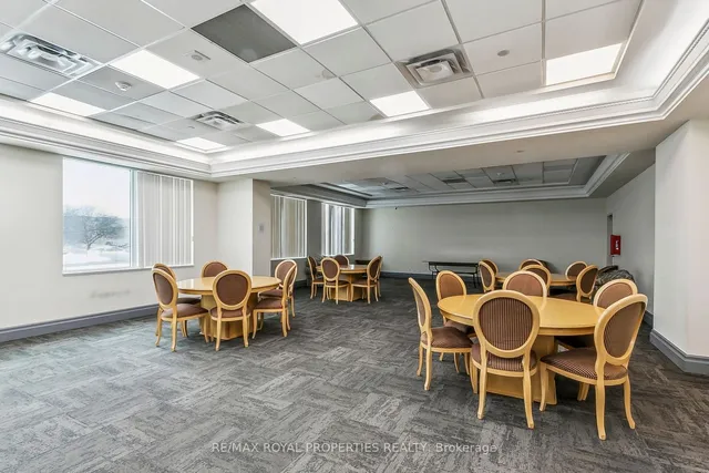 Additional property image - 11 Lee Centre Dr Unit 1002