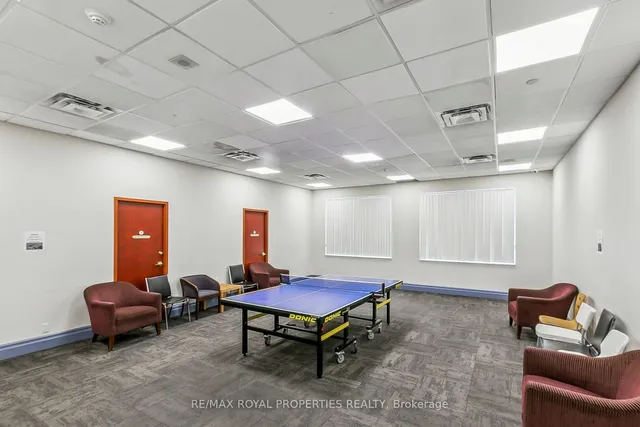 Additional property image - 11 Lee Centre Dr Unit 1002