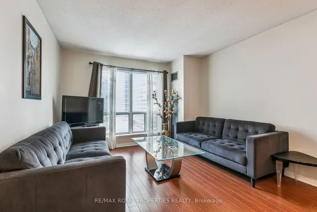 Additional property image - 11 Lee Centre Dr Unit 1002