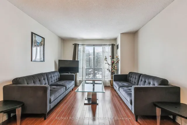 Additional property image - 11 Lee Centre Dr Unit 1002