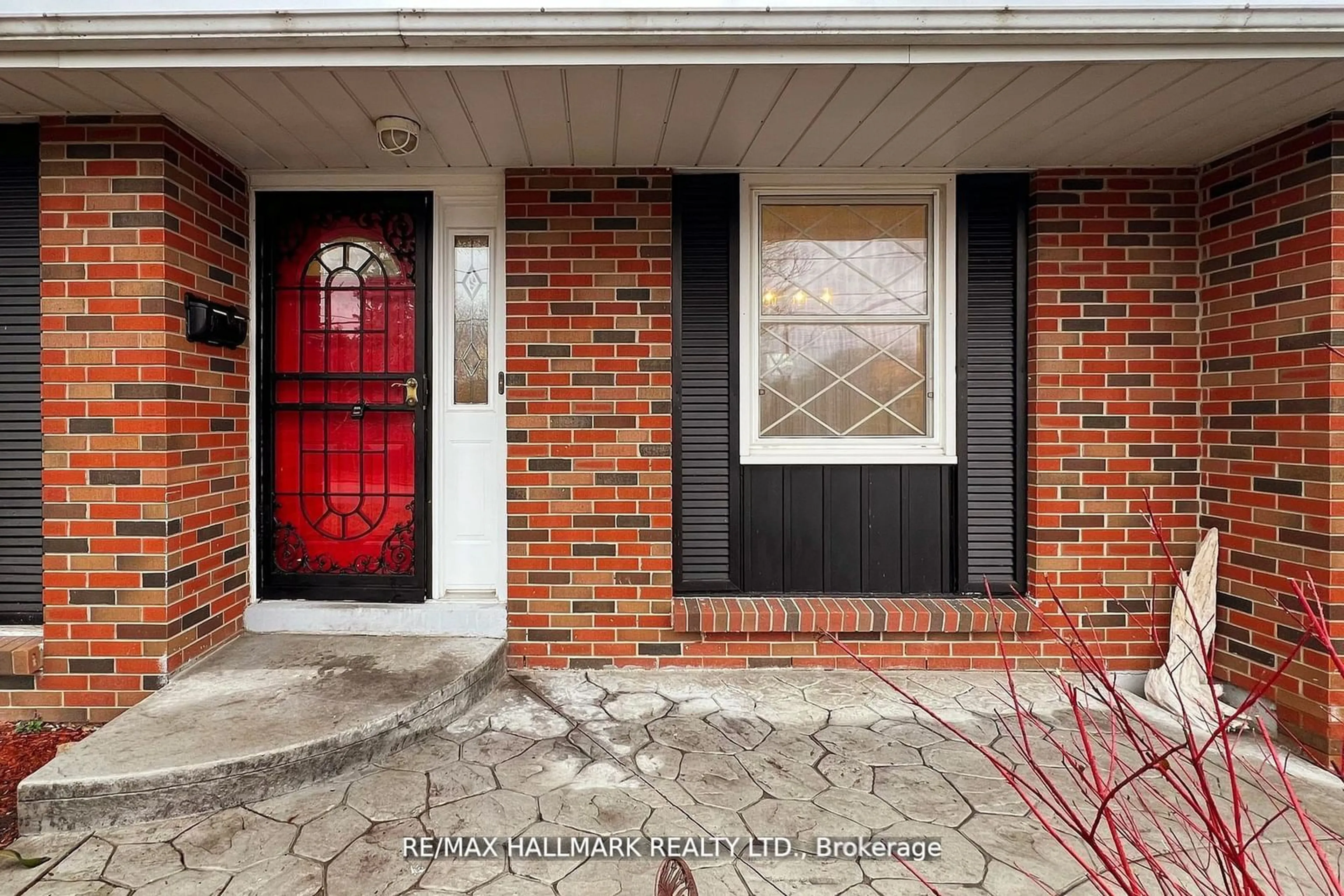 Home with brick exterior material, street for 764 Hillcrest Rd, Pickering Ontario L1W 2P4