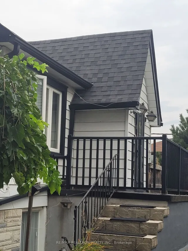 Additional property image - 153 Pitt Ave