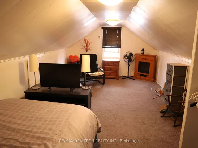 Additional property image - 153 Pitt Ave