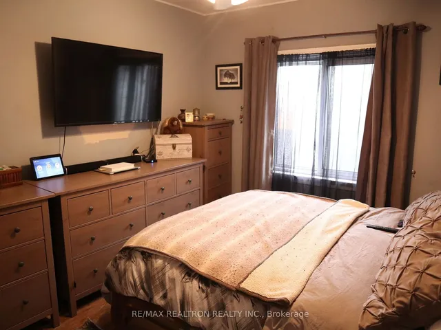 Additional property image - 153 Pitt Ave