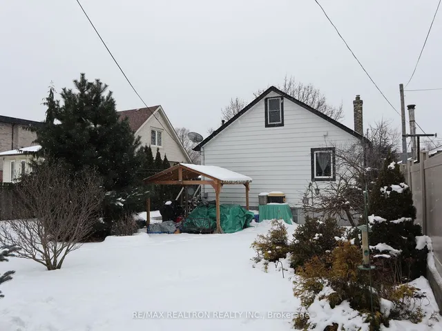 Additional property image - 153 Pitt Ave