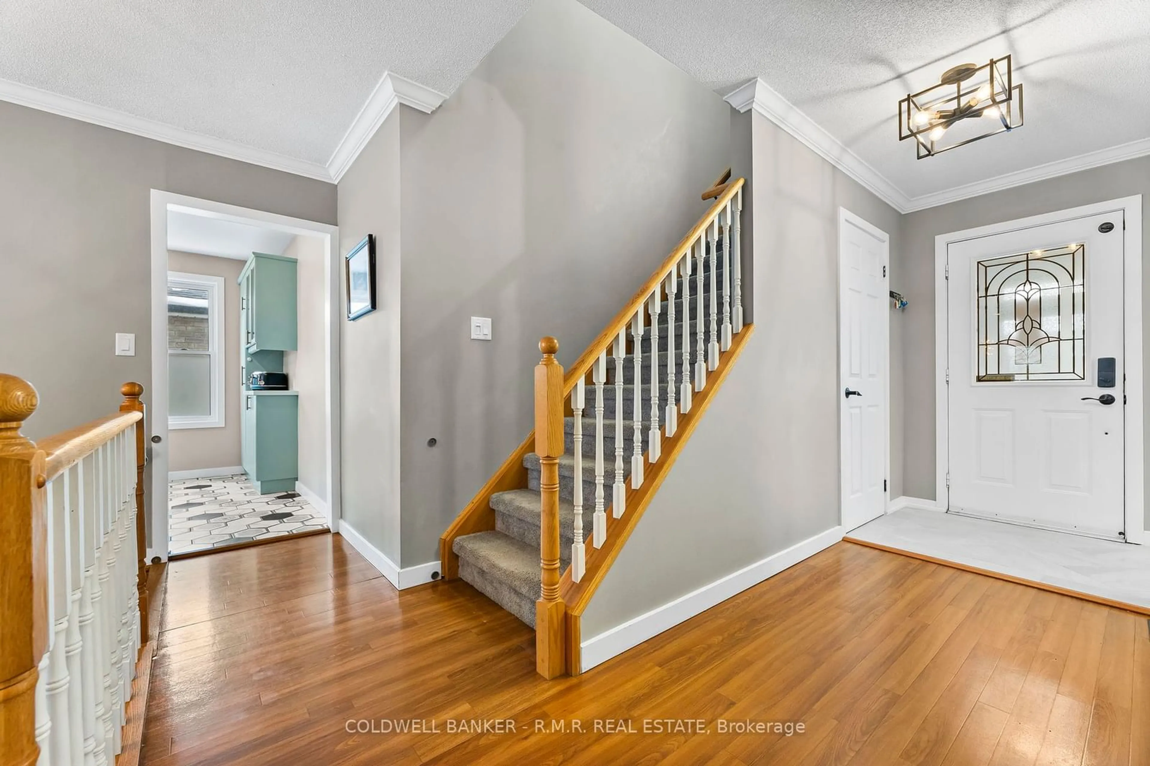 Indoor entryway for 115 Ardwick St, Whitby Ontario L1N 8A1