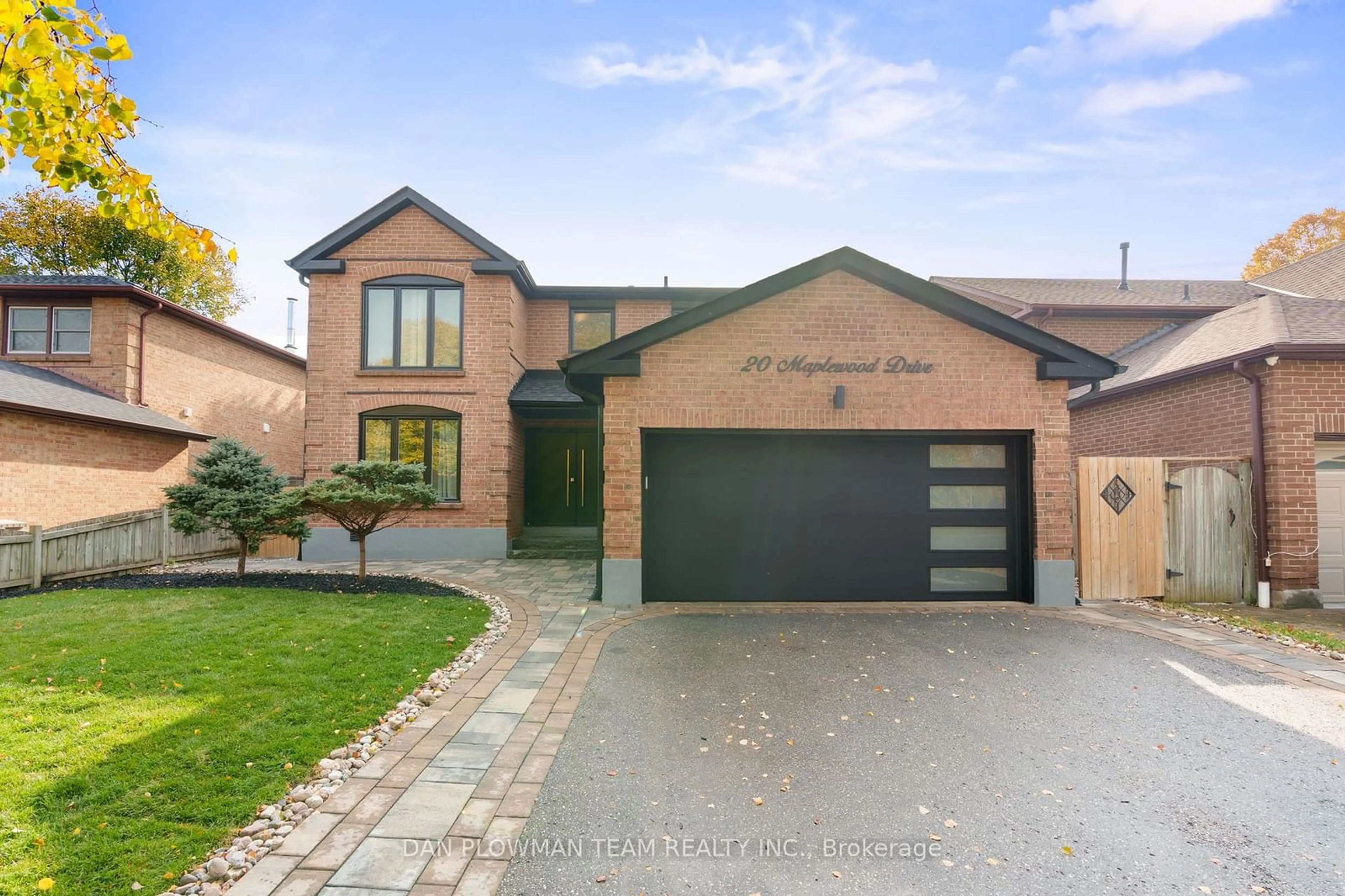 Home with brick exterior material, street for 20 Maplewood Dr, Whitby Ontario L1N 7C4