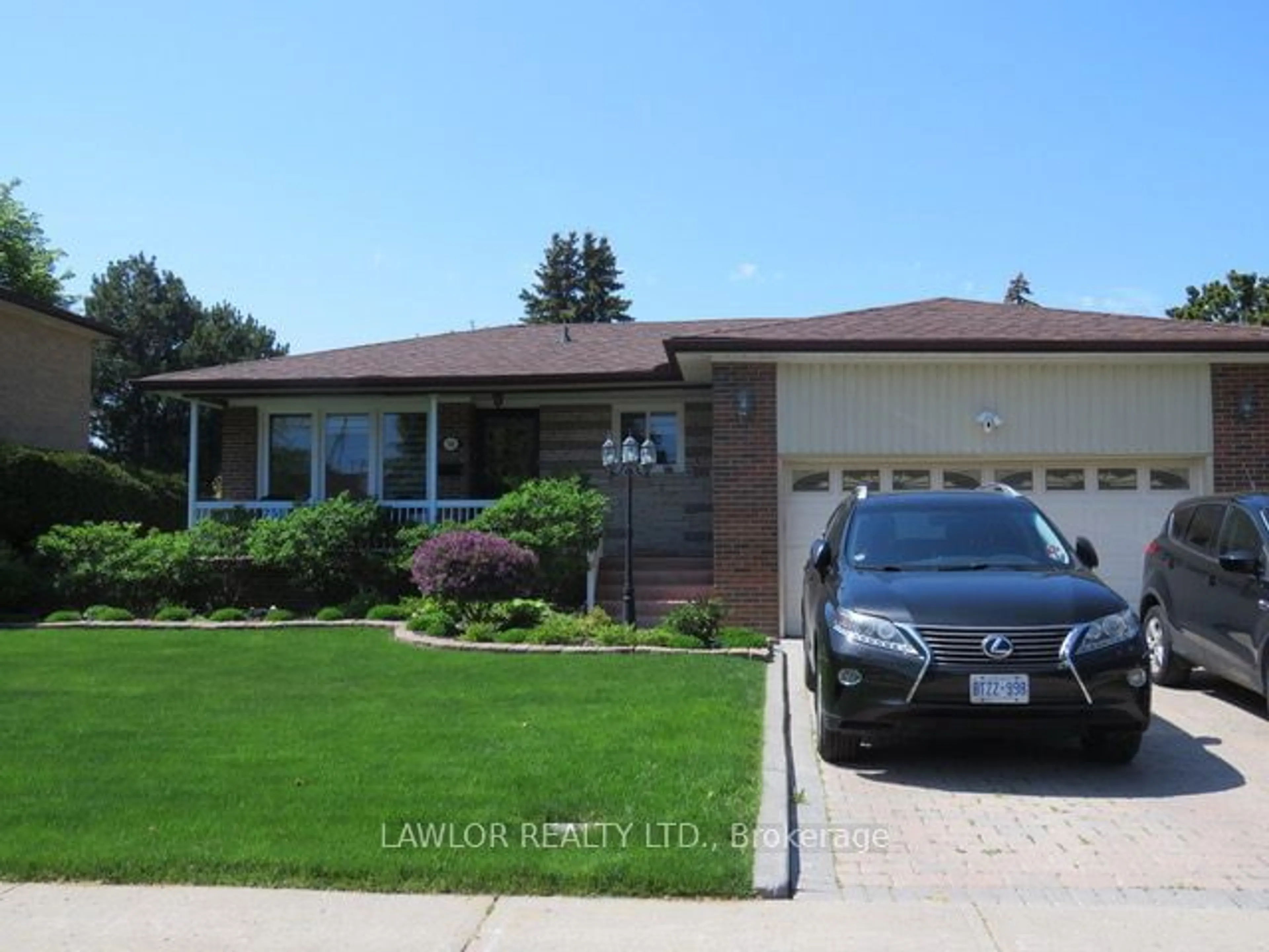 Home with vinyl exterior material, street for 74 Portico Dr, Toronto Ontario M1G 3R6